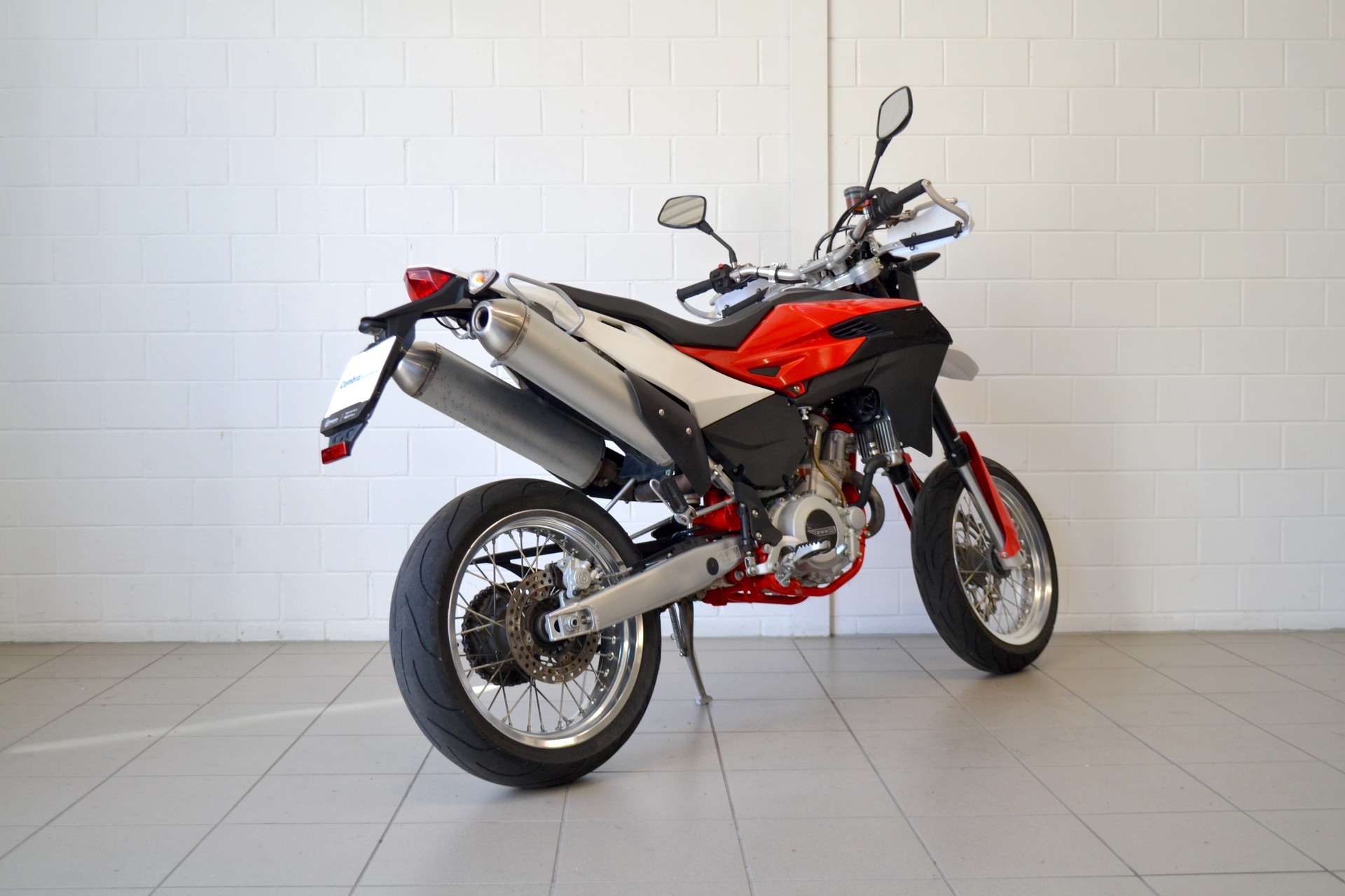 SWM SM 650 R-showroom-element-2