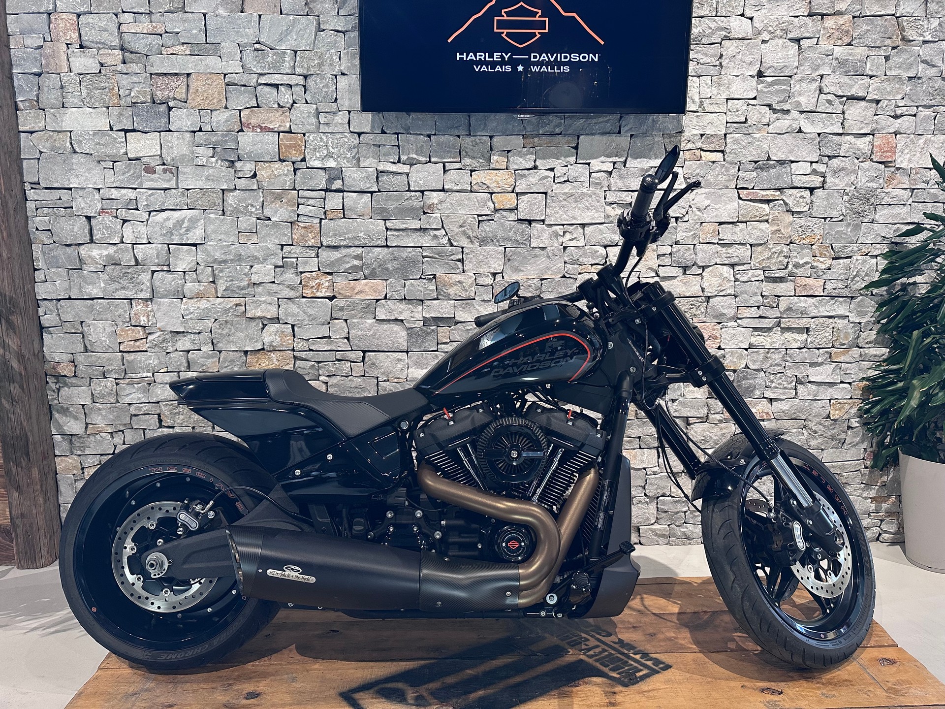 HARLEY-DAVIDSON FXDRS 114 ABS