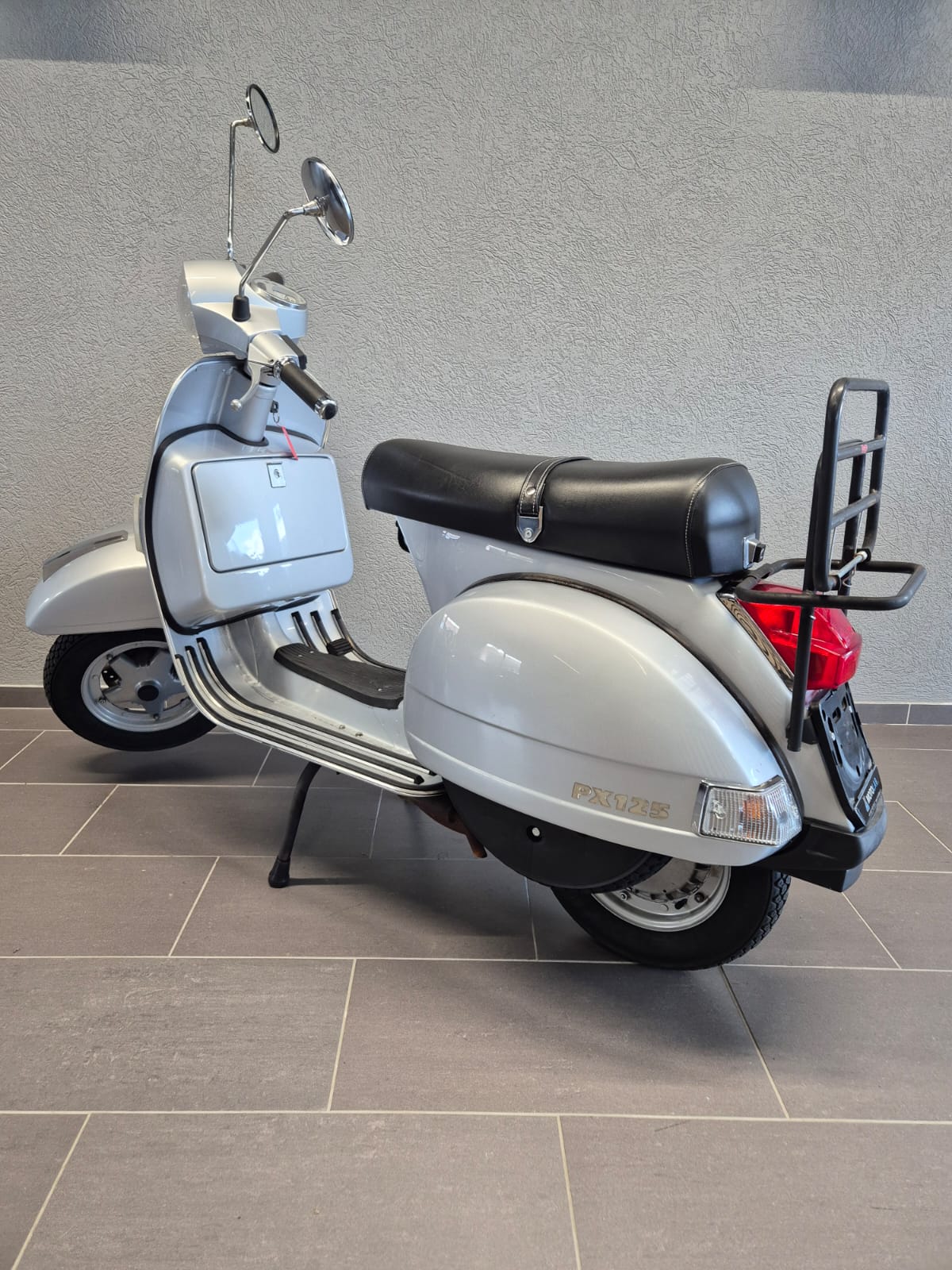 PIAGGIO Vespa PX 125 E Disc-image-1