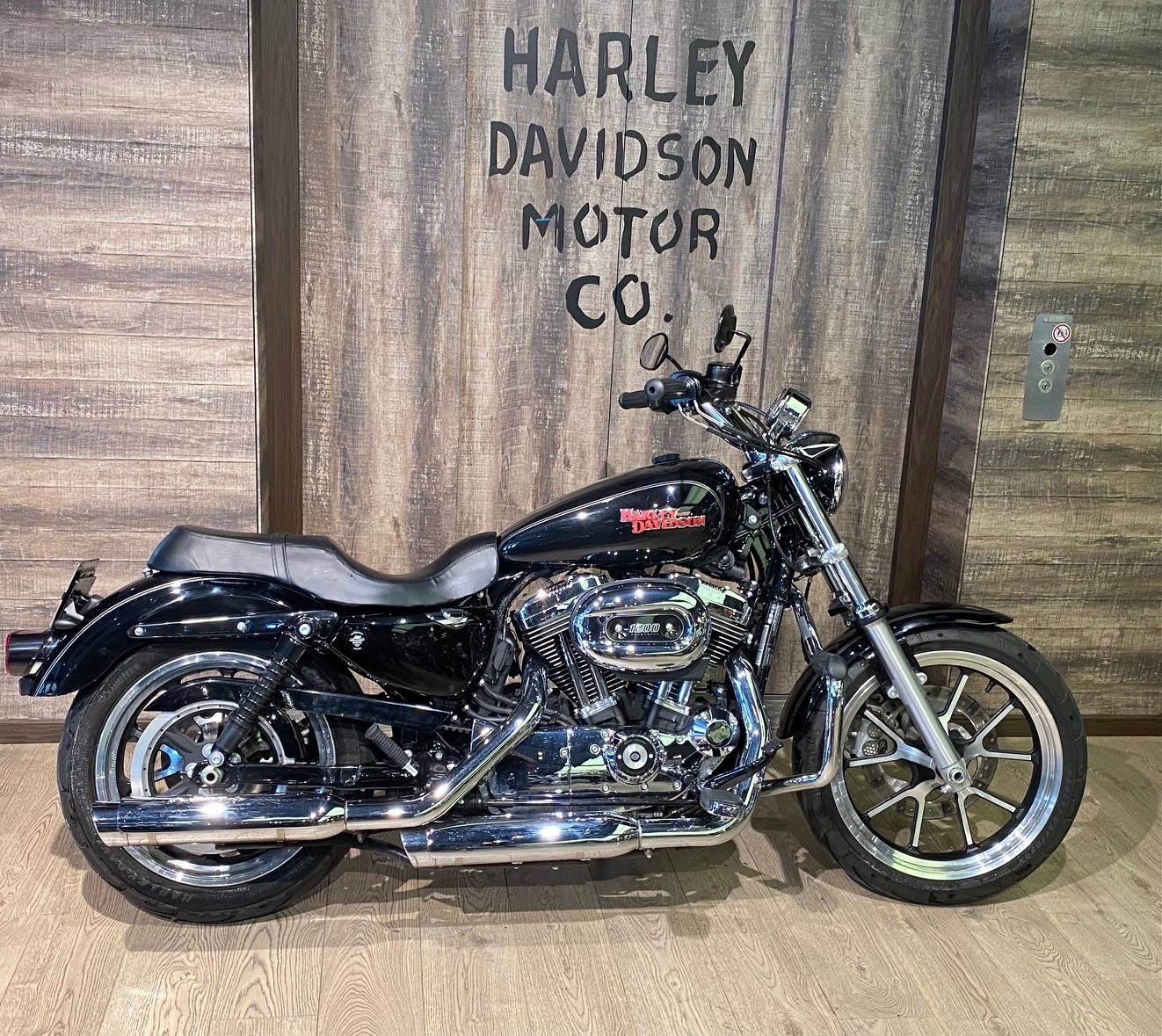 HARLEY-DAVIDSON XL 1200 T Super Low ABS
