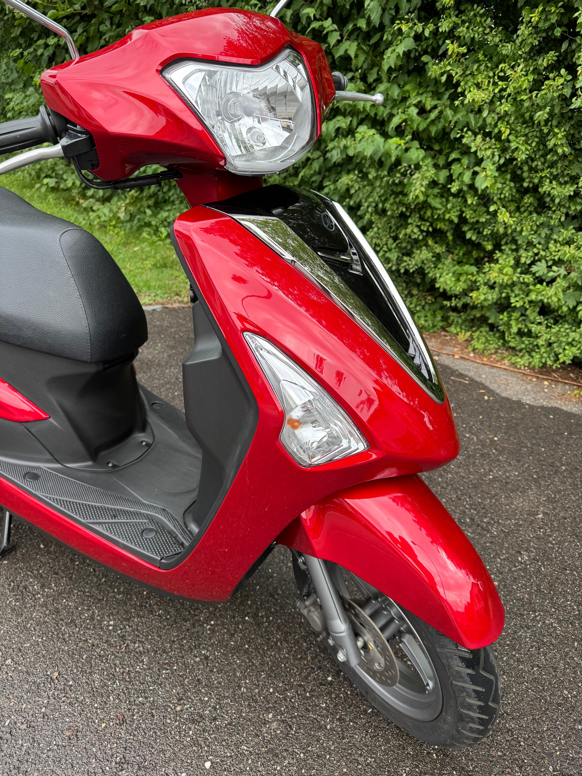 YAMAHA D'elight LTS 125 UBS - COMME NEUF / WIE NEU-image-3