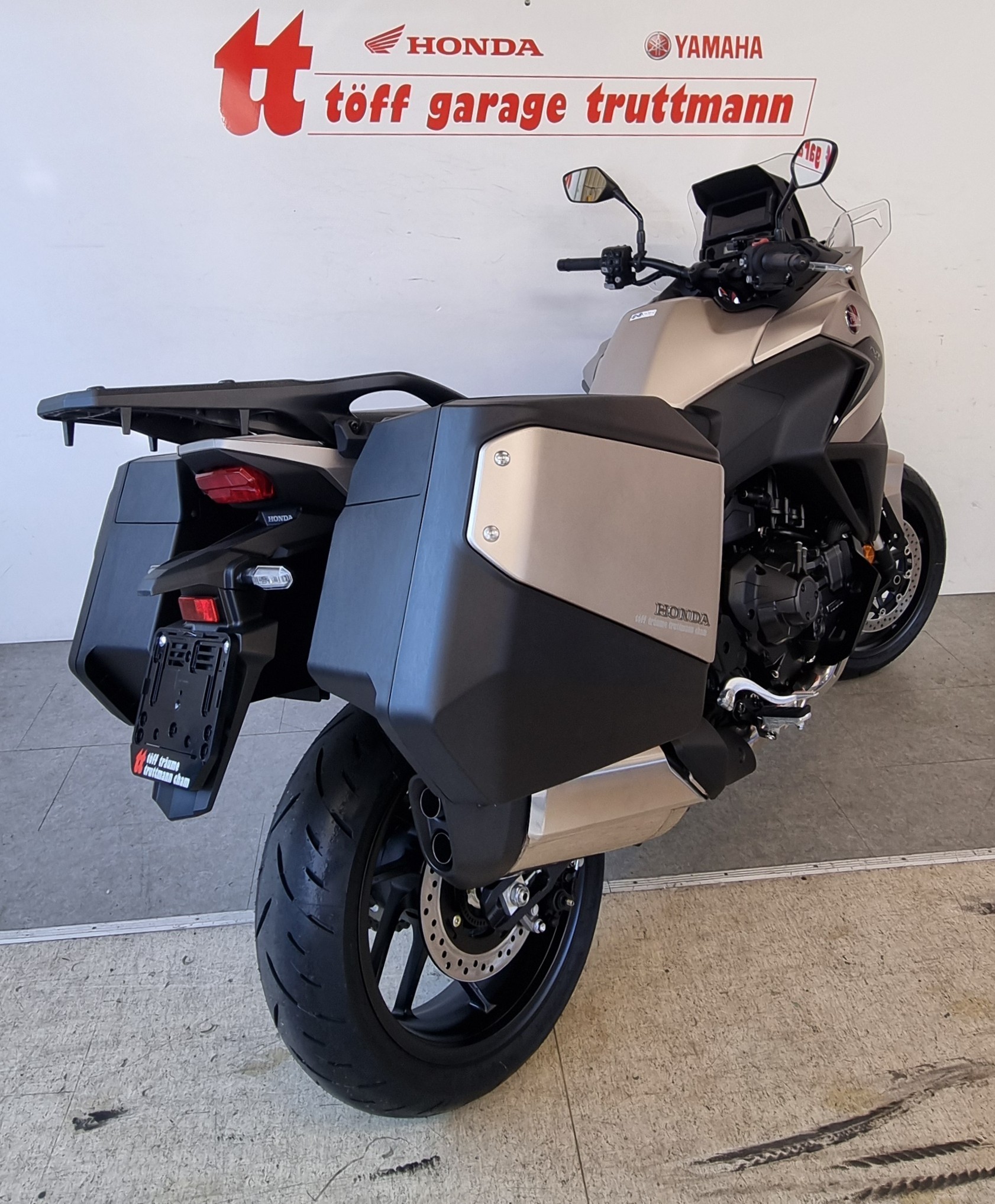 HONDA NT 1100 DCT-showroom-element-3