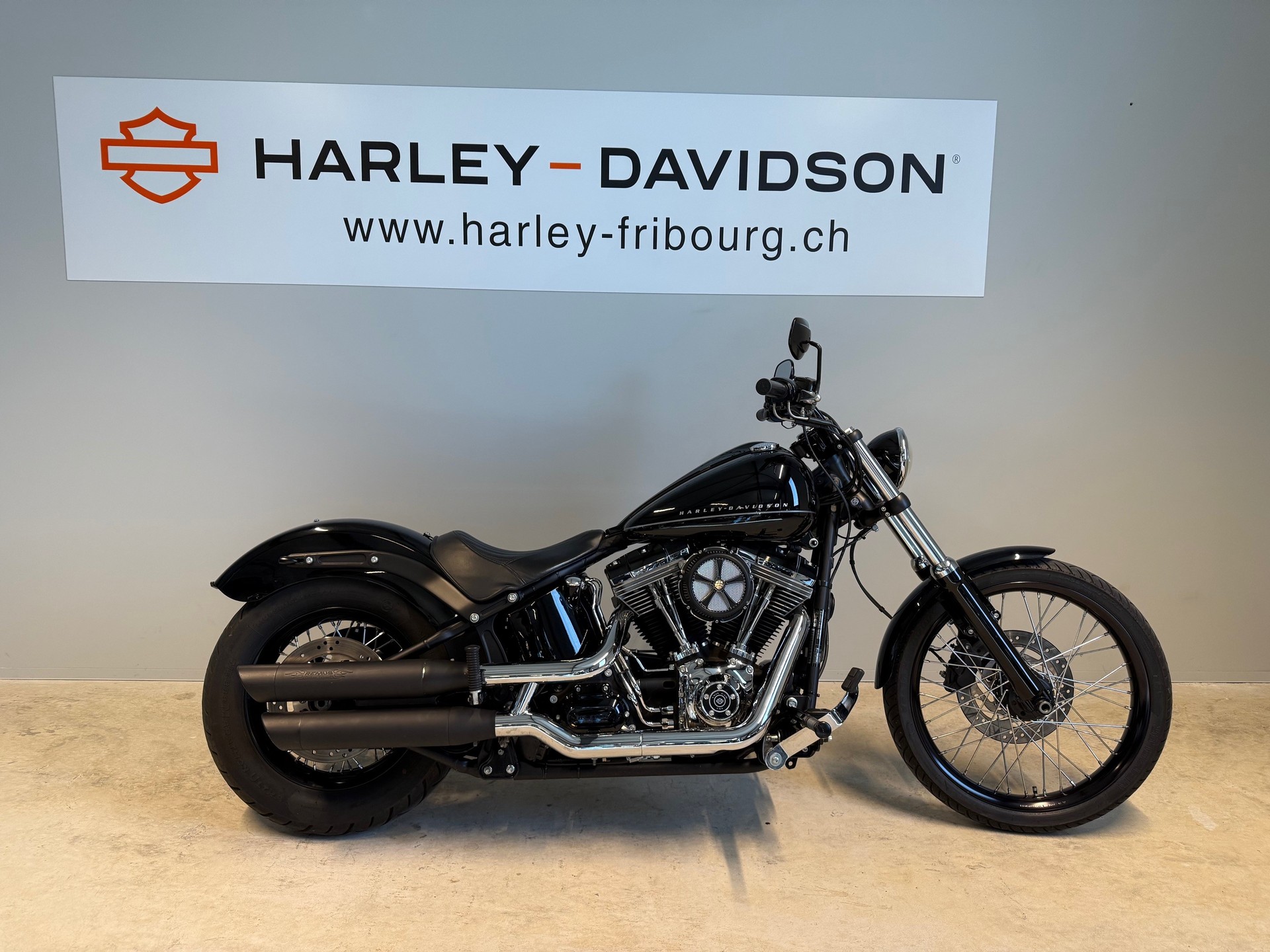 HARLEY-DAVIDSON FXS Blackline ABS
