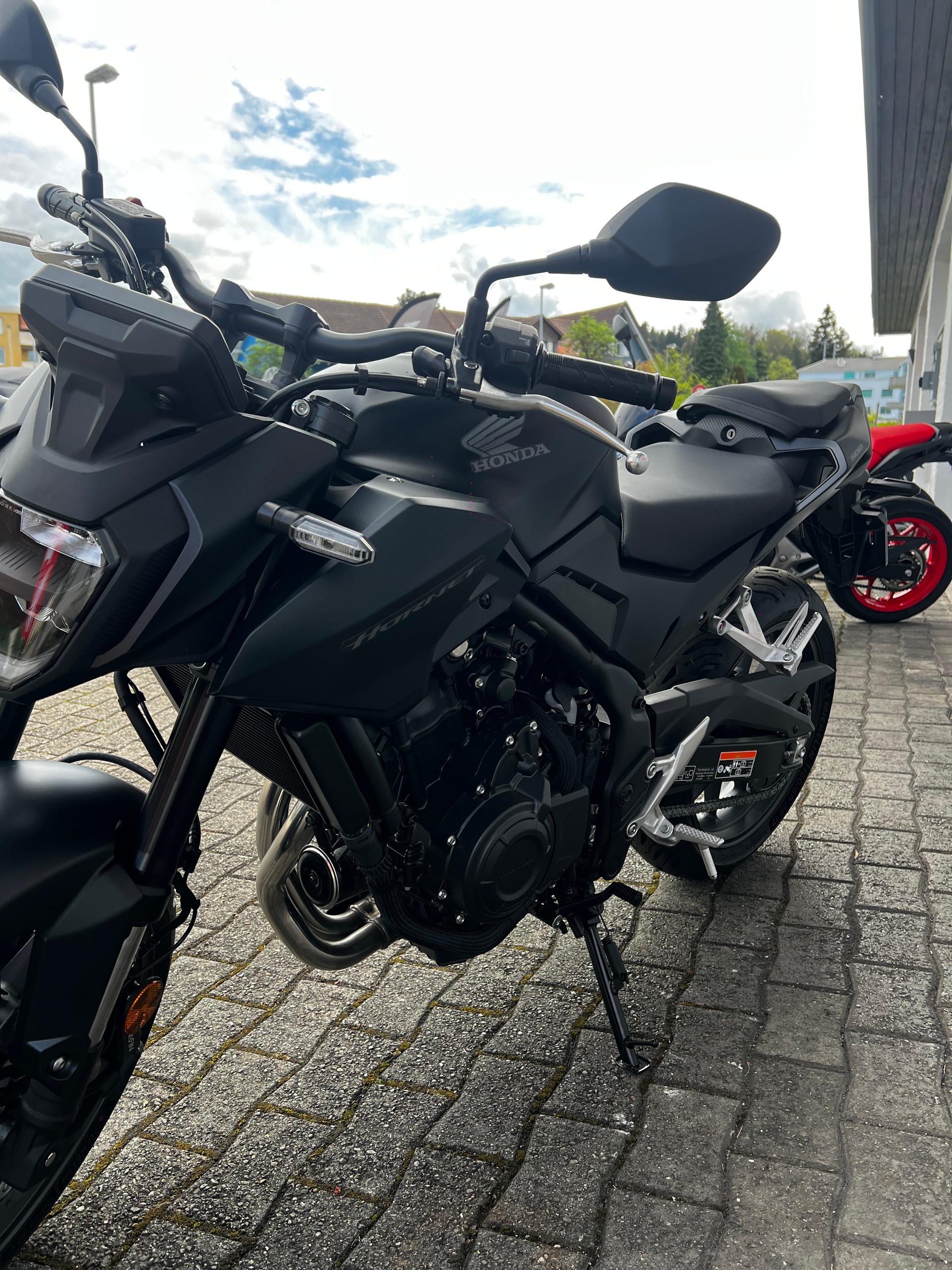 HONDA CB 500 Hornet-showroom-element-2
