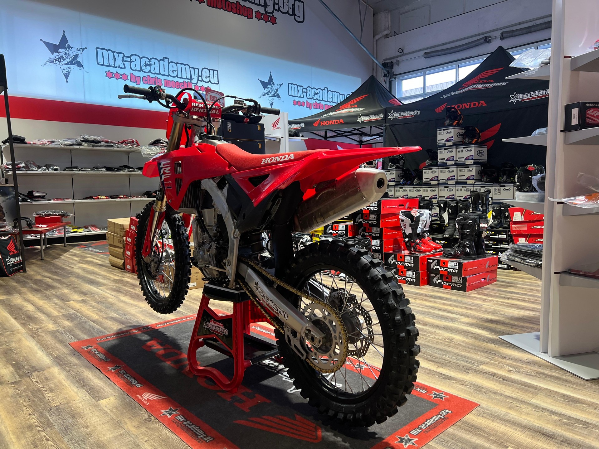 HONDA ** CRF450R ** Vorführmodell-showroom-element-2