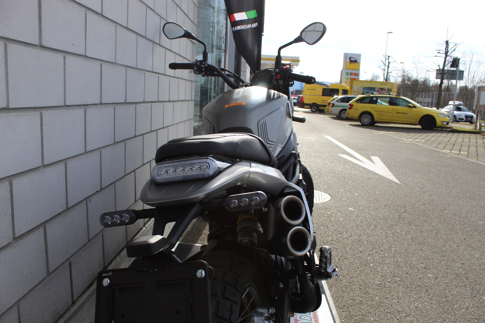 BENELLI Leoncino 800 T-image-3