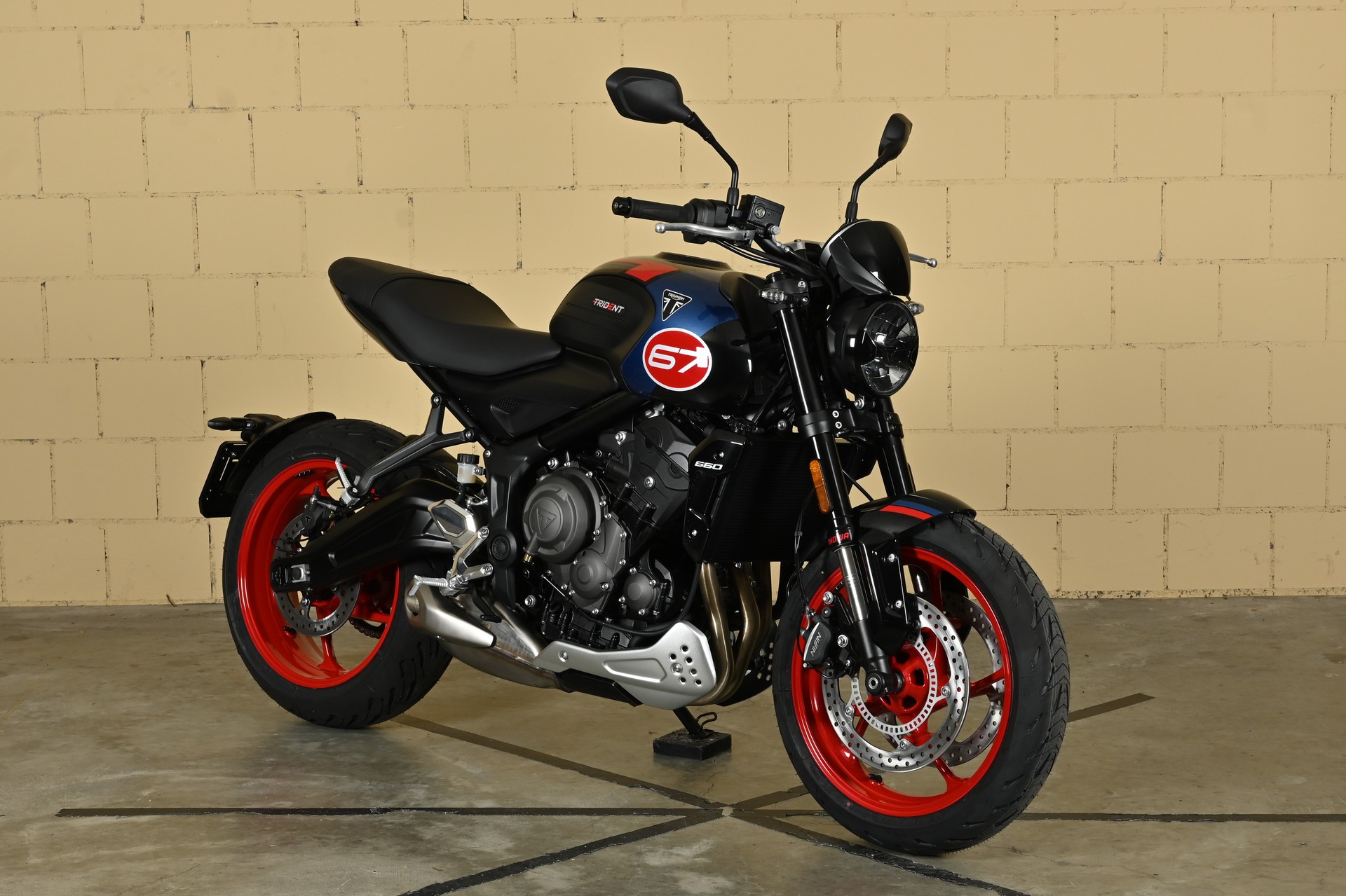TRIUMPH Trident 660-image-1