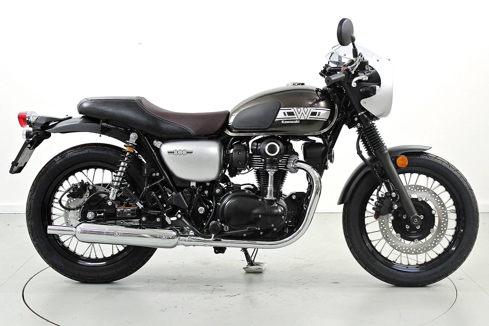 KAWASAKI W 800 Café ABS-showroom-element-3