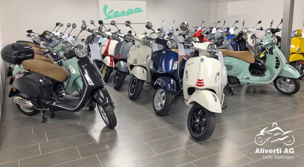 PIAGGIO Vespa GTS 125 Super Tech ABS-showroom-element-1