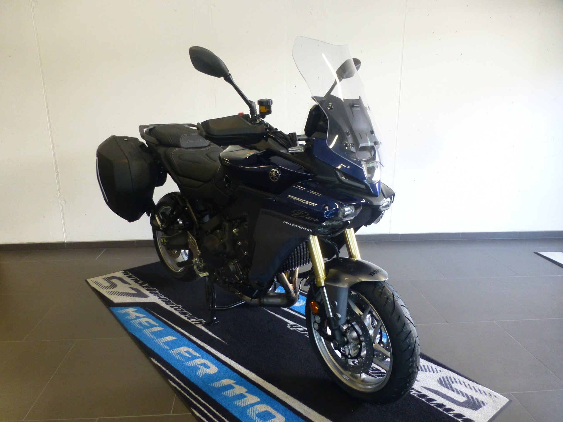 YAMAHA Tracer 9 GT+ Y-AMT-showroom-element-3