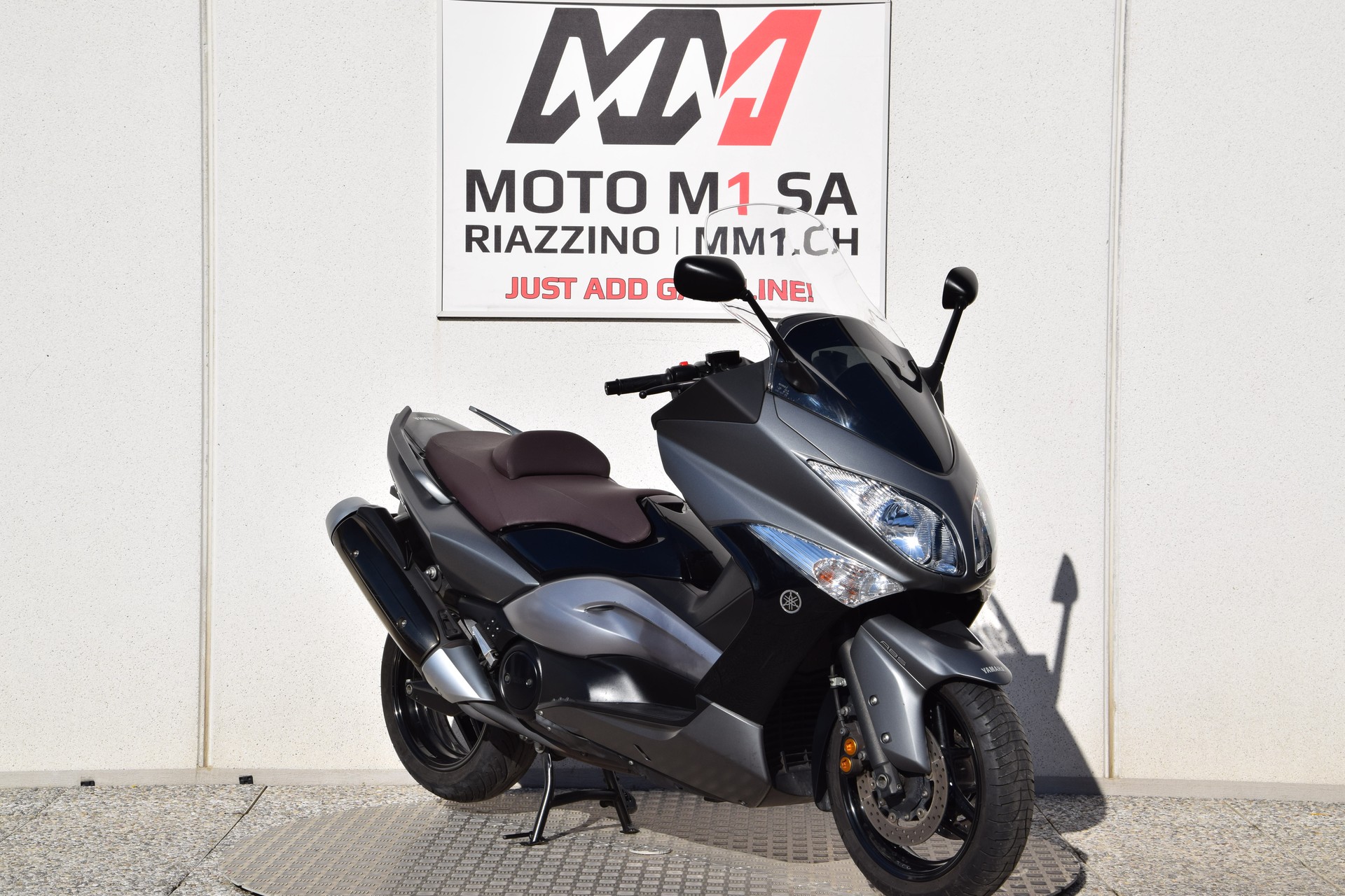 YAMAHA T-MAX XP 500 ABS-showroom-element-1