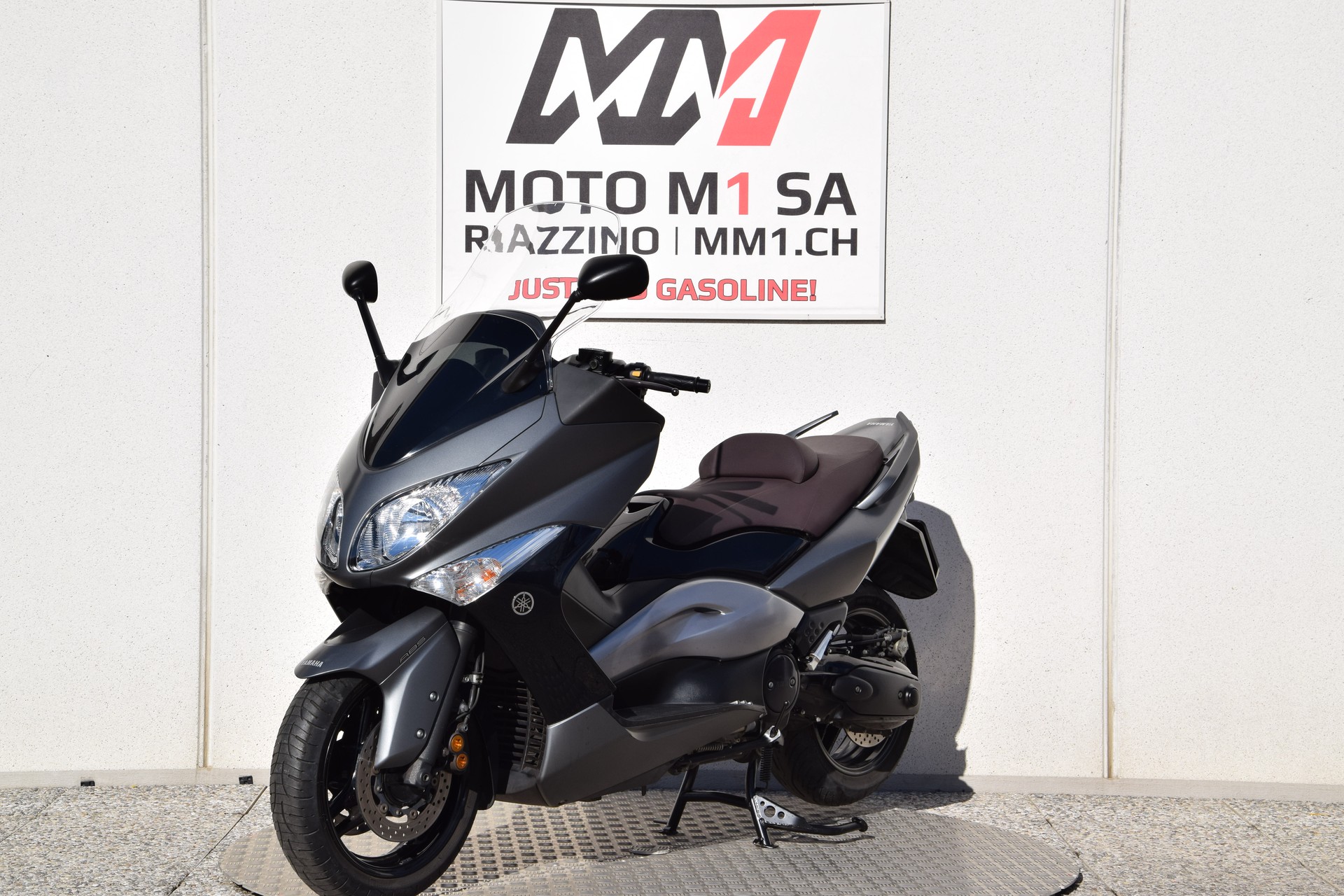 YAMAHA T-MAX XP 500 ABS-showroom-element-3