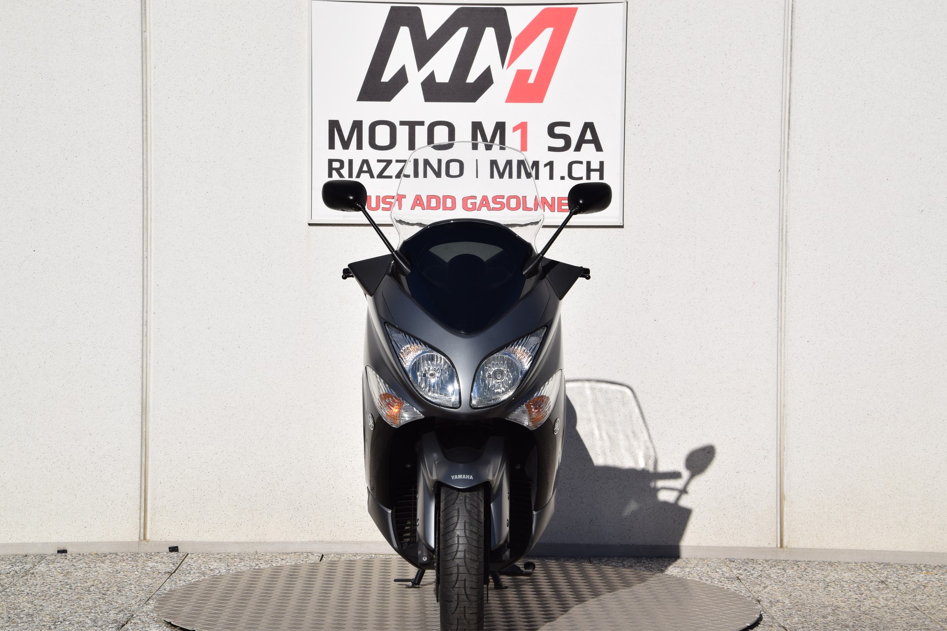 YAMAHA T-MAX XP 500 ABS-showroom-element-2