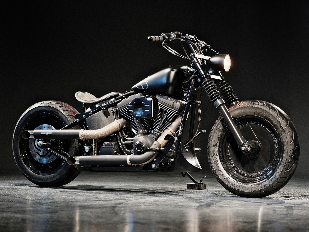 HARLEY-DAVIDSON FXSTB Night Train