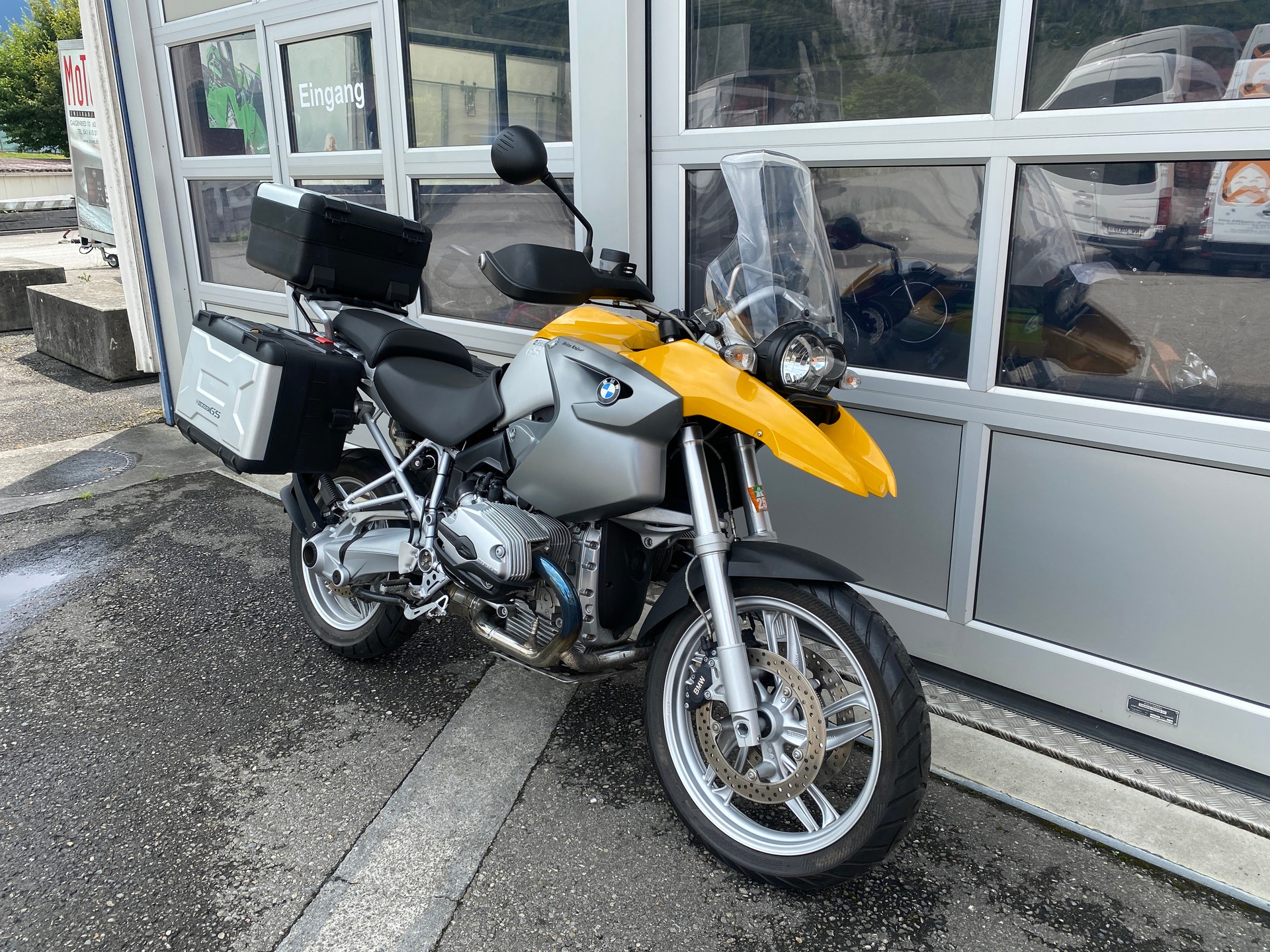 BMW R 1200 GS-image-1