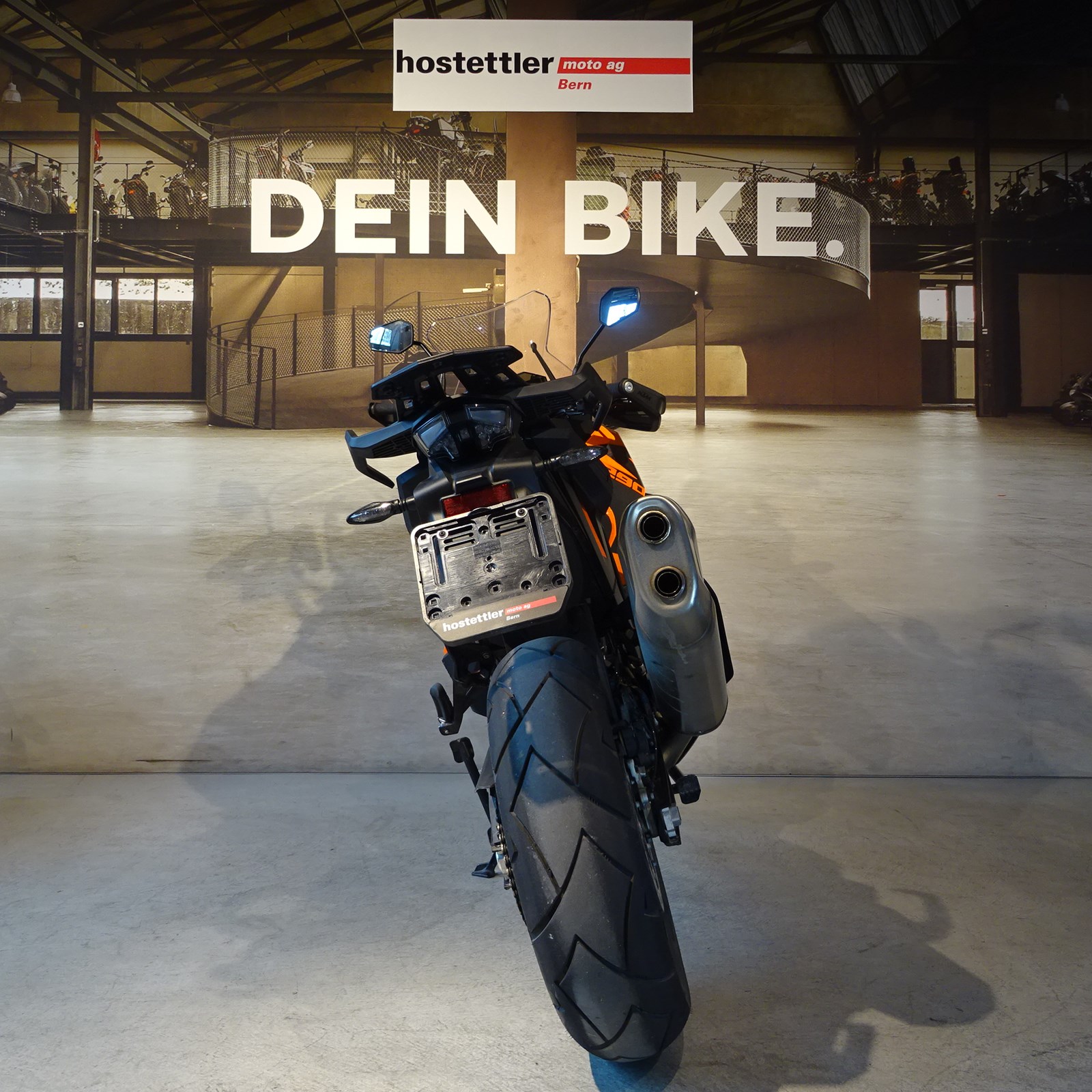 KTM 1290 Super Adventure S-showroom-element-2
