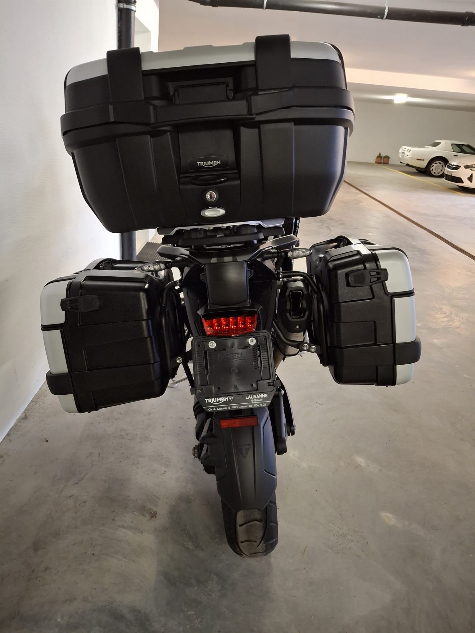 TRIUMPH Tiger 1200 GT Explorer-showroom-element-2