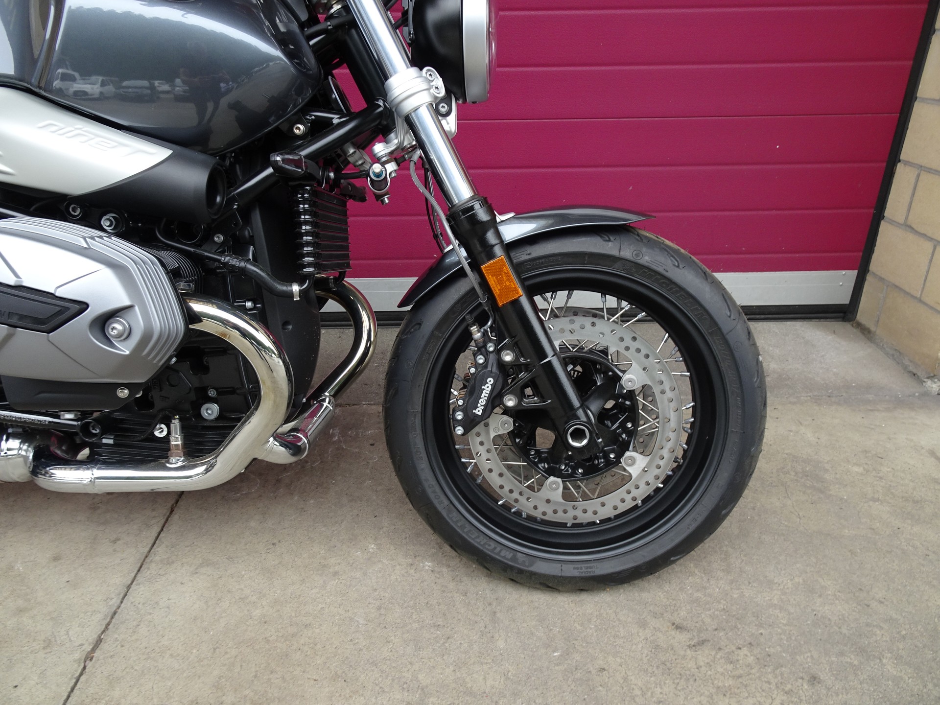 BMW R nineT Pure A2 (35kW)-showroom-element-1
