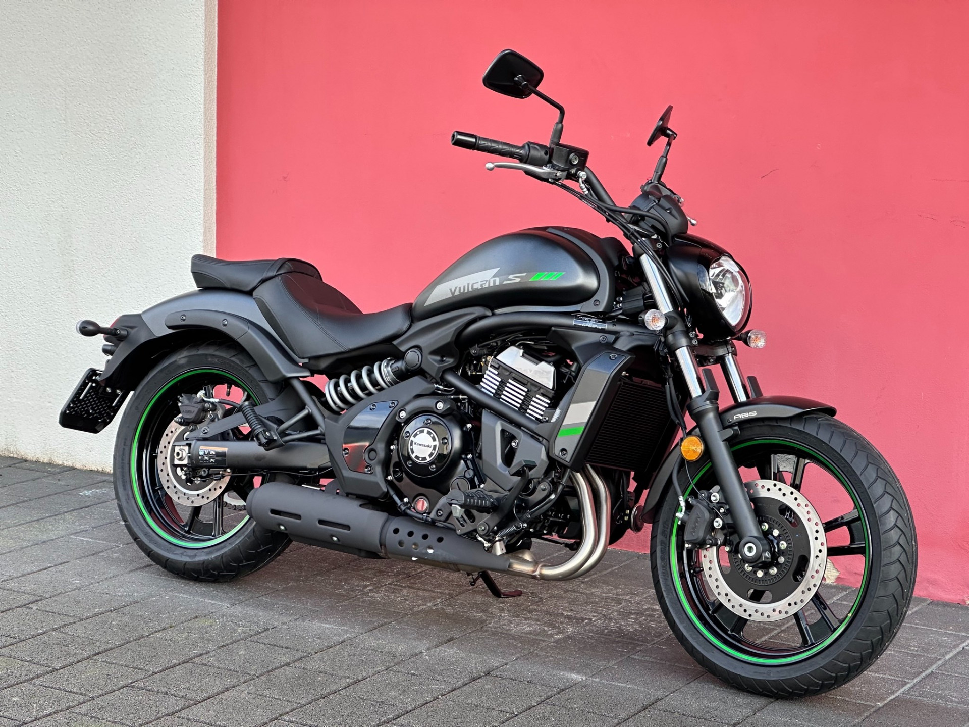KAWASAKI Vulcan S-showroom-element-1