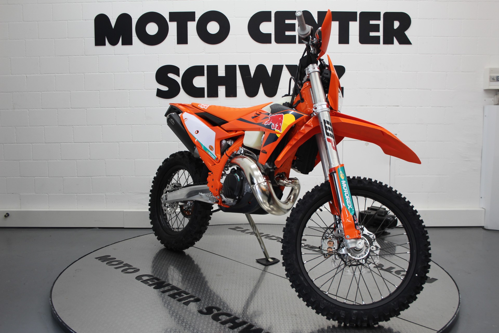 KTM 300 EXC Champion Edition 2025-showroom-element-1