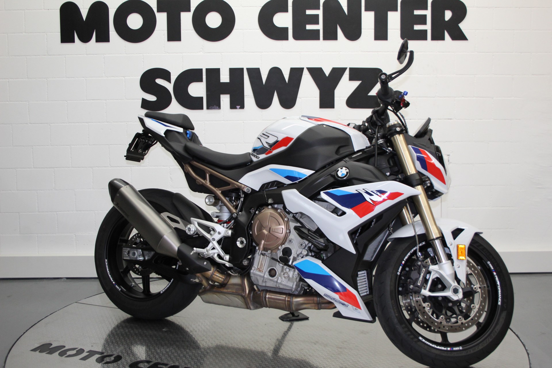 BMW S 1000 R ABS-showroom-element-1
