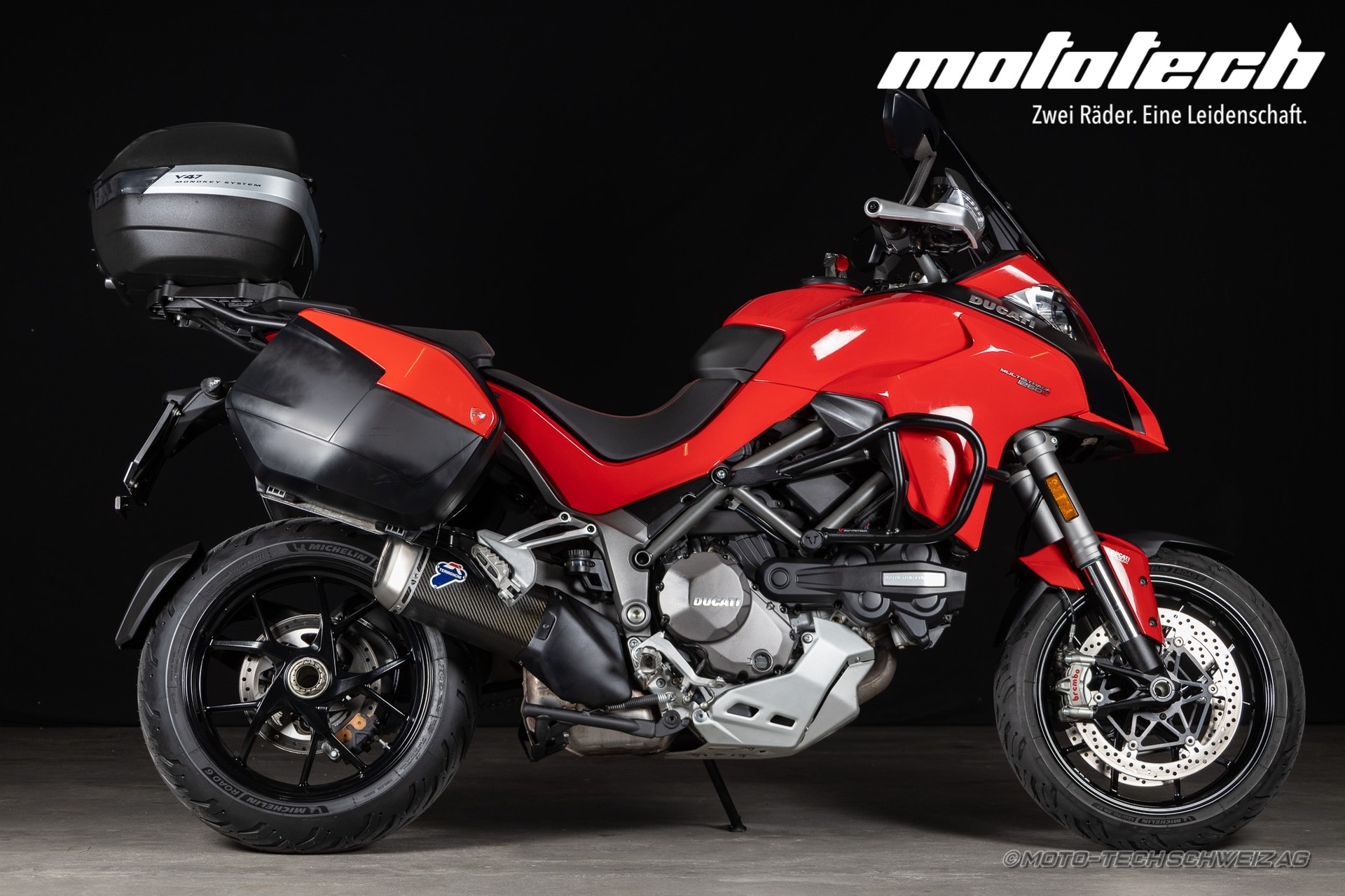DUCATI Multistrada 1260 Touring-showroom-element-1