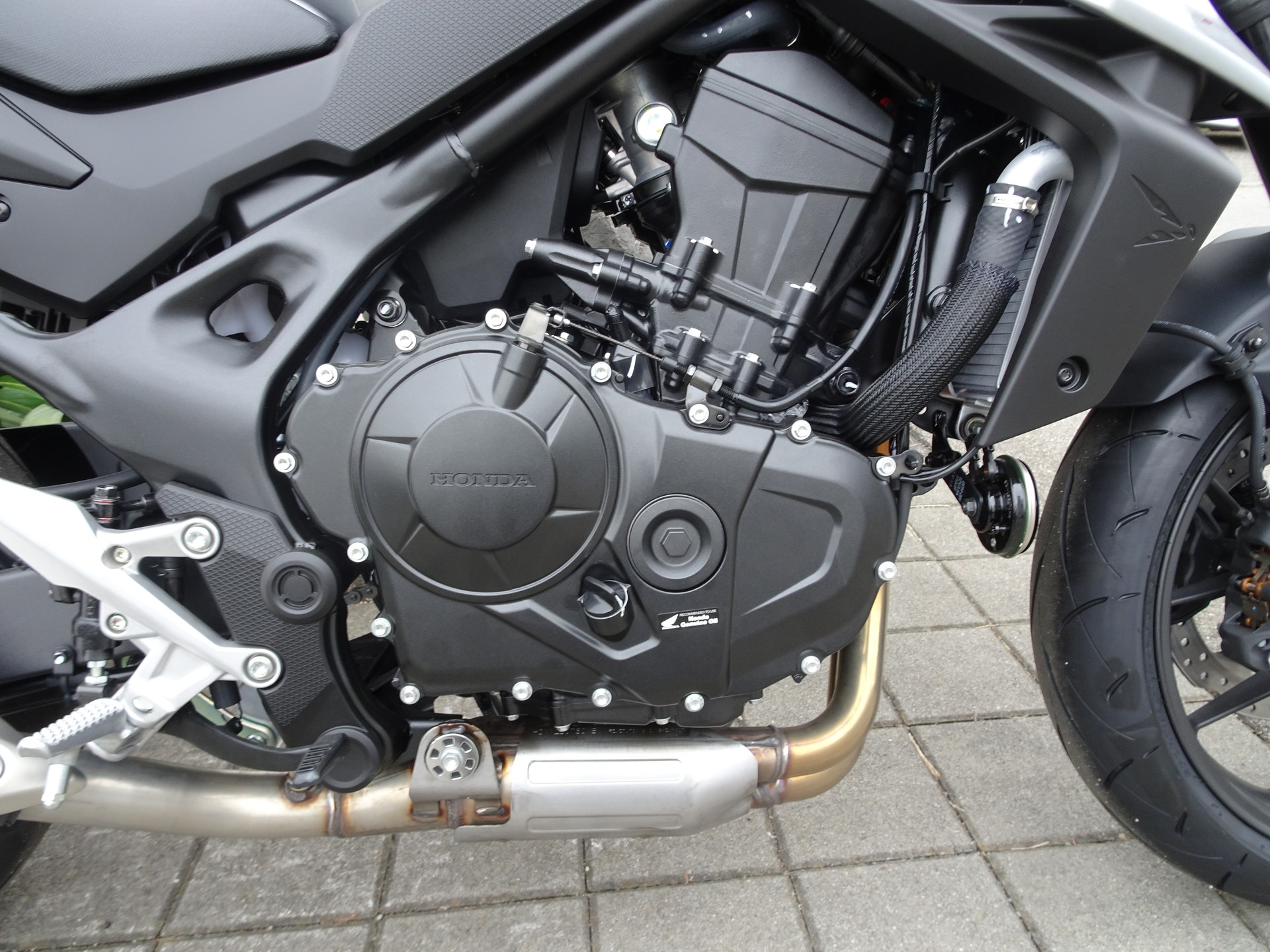 HONDA HORNET 750 MODELL 2025-showroom-element-3