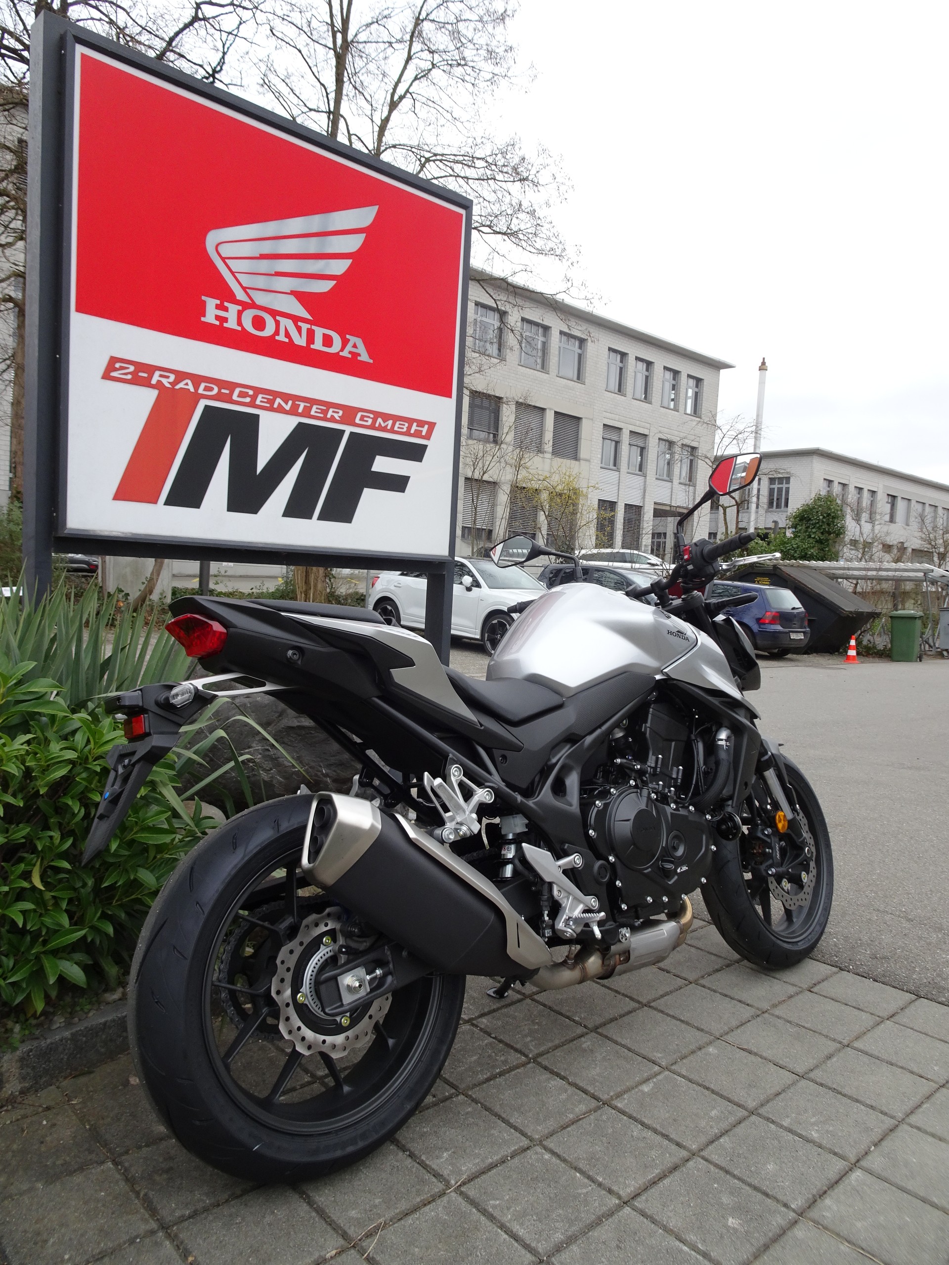 HONDA HORNET 750 MODELL 2025-showroom-element-2