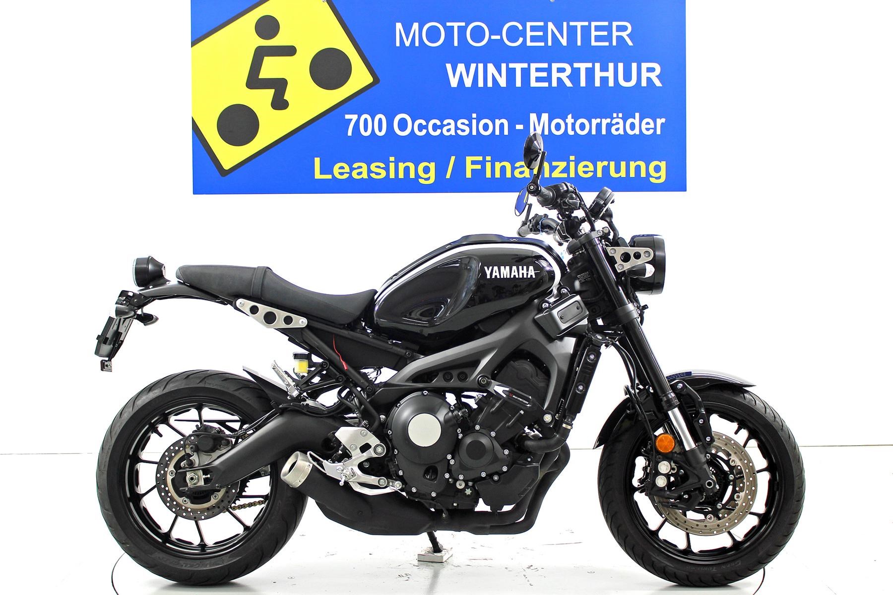 YAMAHA XSR 900 ABS