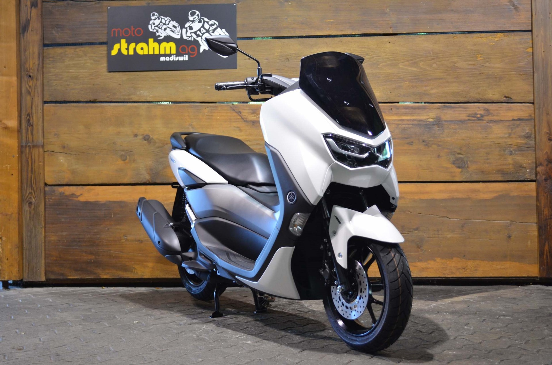 YAMAHA GPD 125 NMAX ABS-image-0