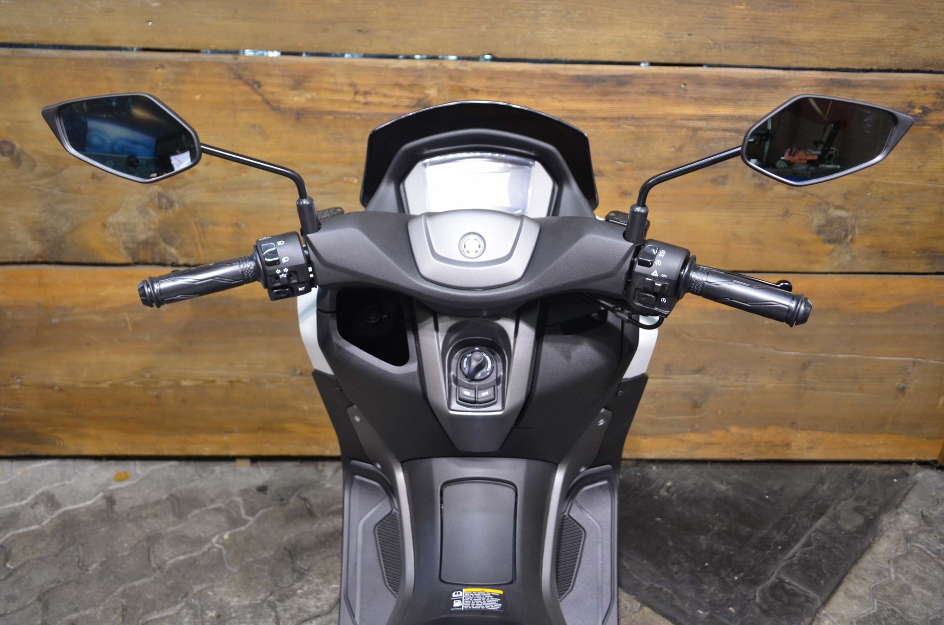 YAMAHA GPD 125 NMAX ABS-image-2
