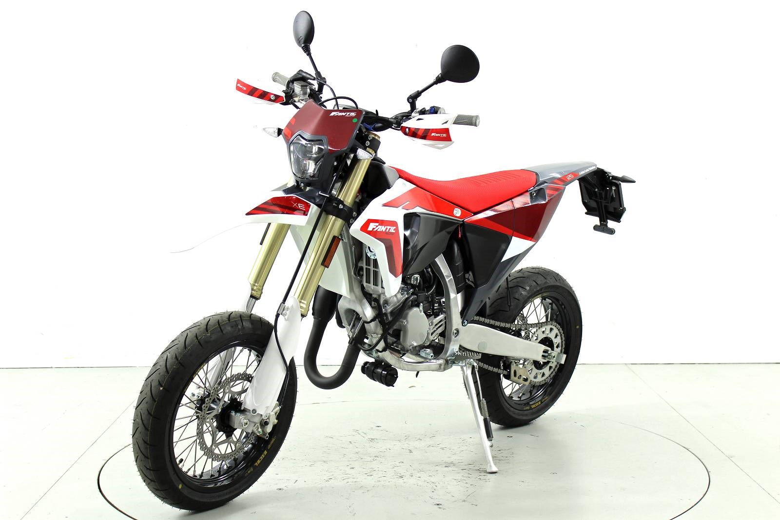 FANTIC XE 125 Competition-showroom-element-2