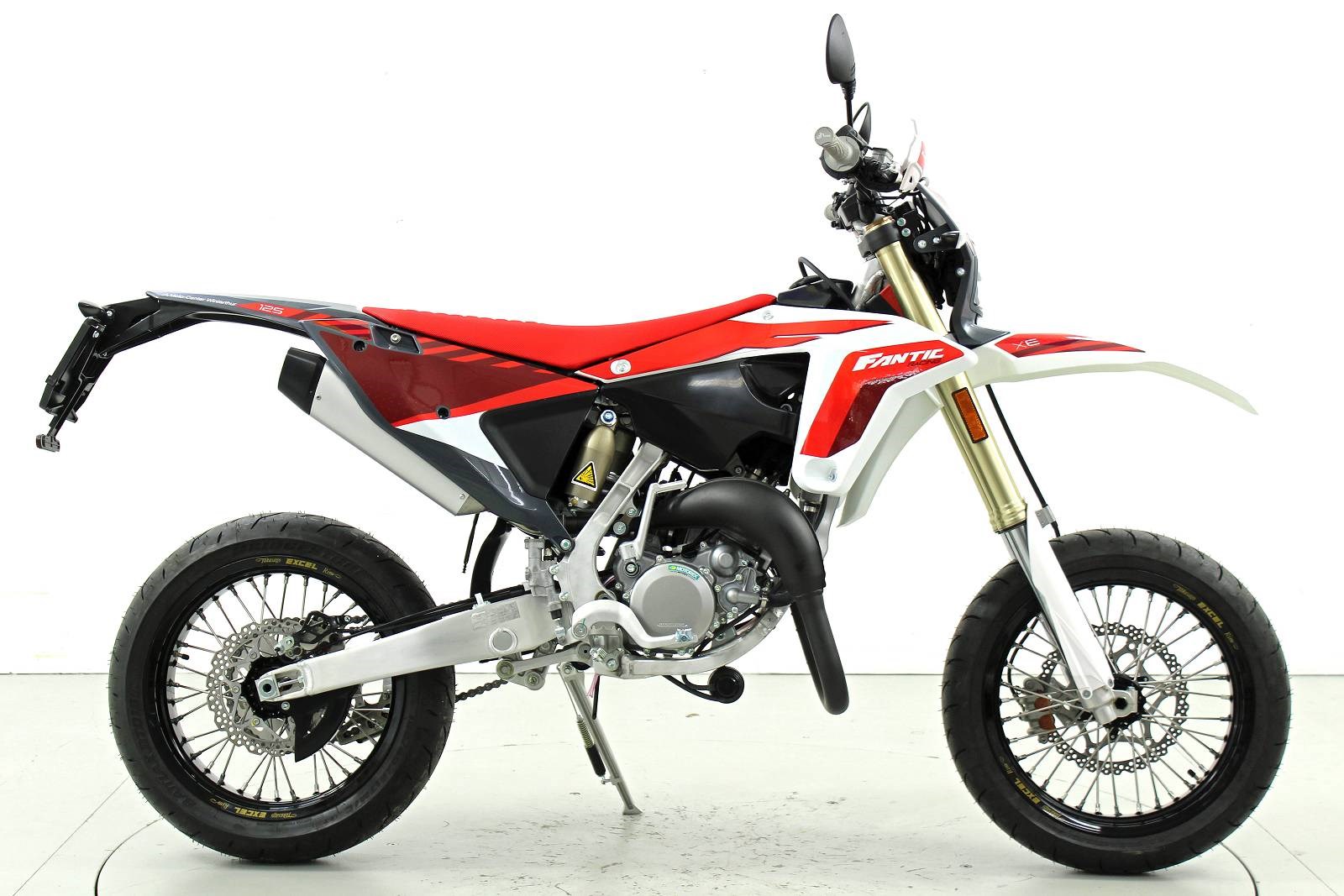 FANTIC XE 125 Competition-showroom-element-3