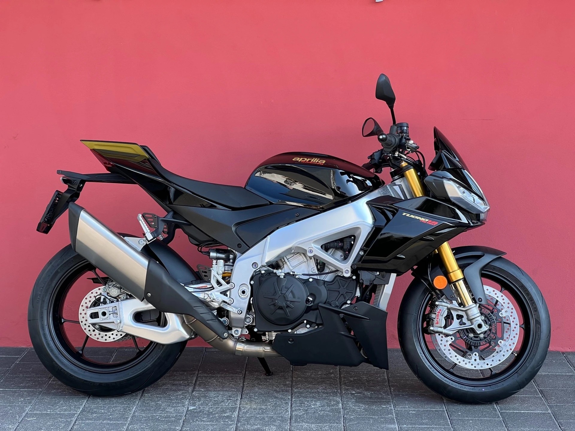 APRILIA Tuono V4 1100 Factory - 4 Jahre Garantie