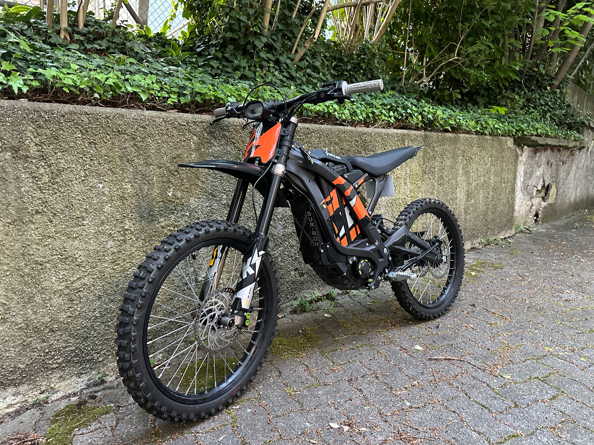 SUR-RON Light Bee X mit Leistungssteigerung-image-0