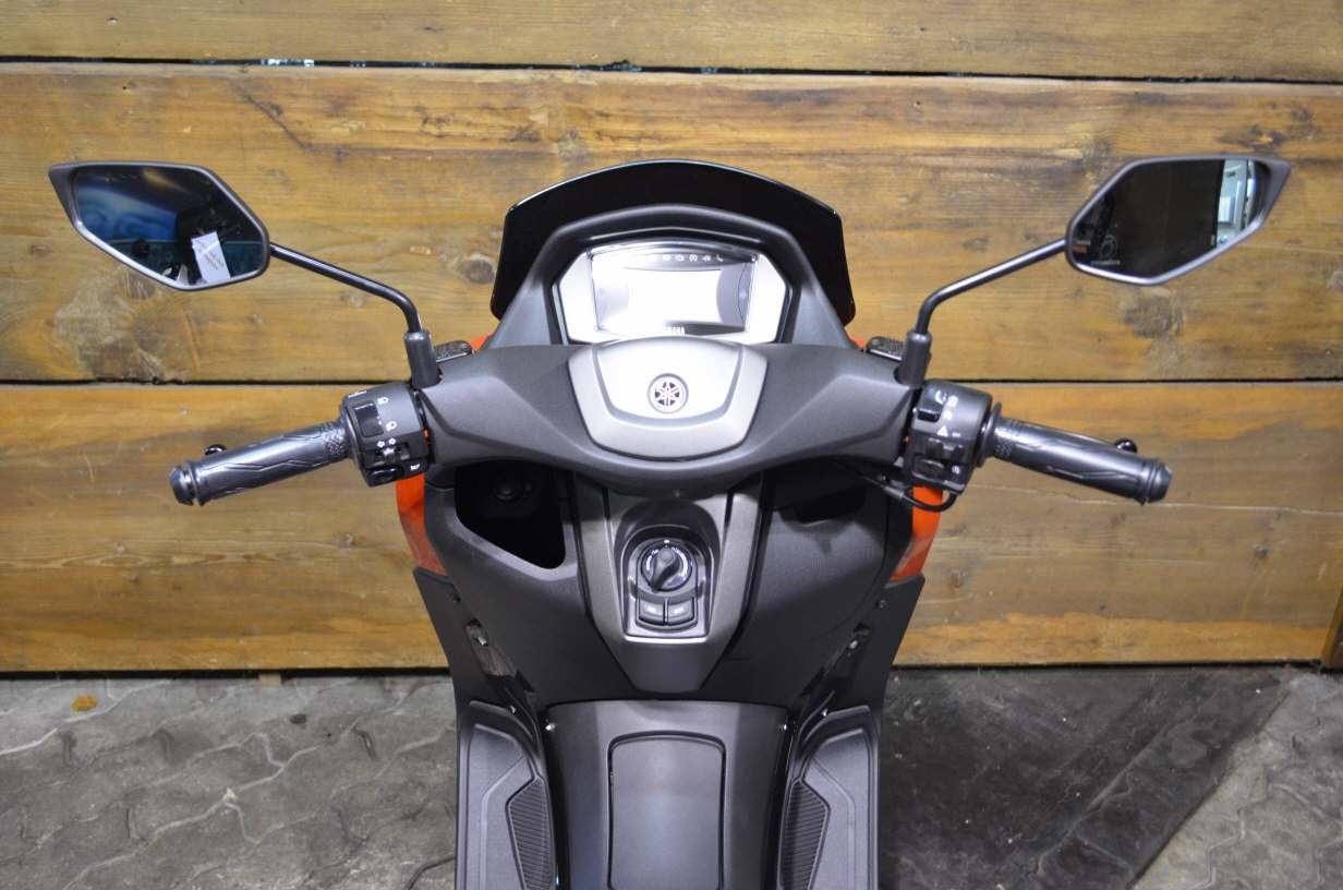 YAMAHA GPD 125 NMAX ABS-image-2