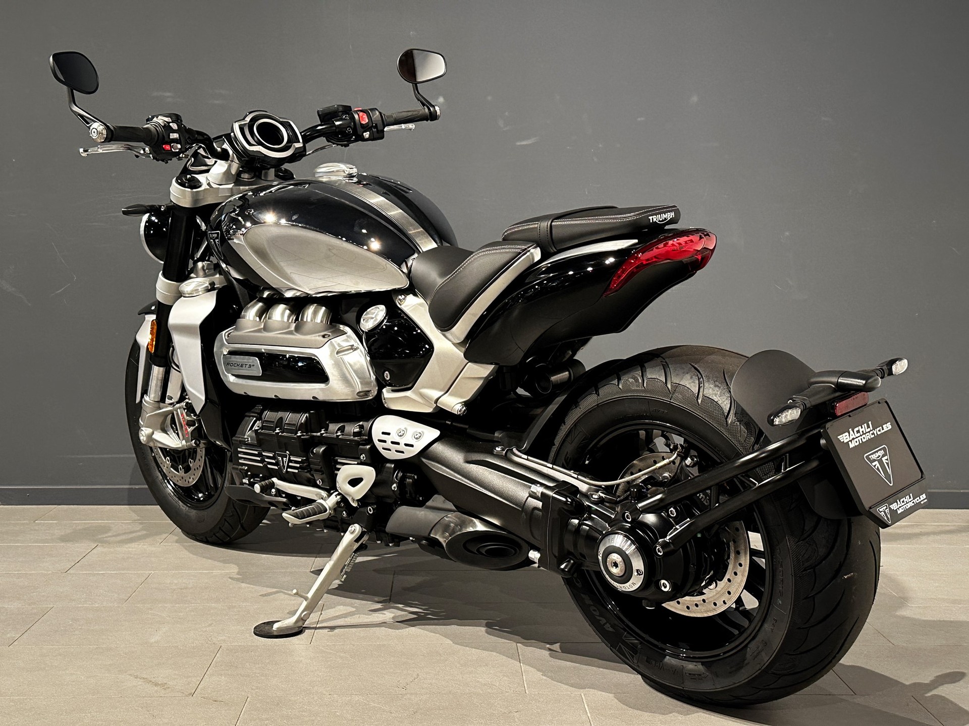 TRIUMPH Rocket 3 R Special Edition-image-4