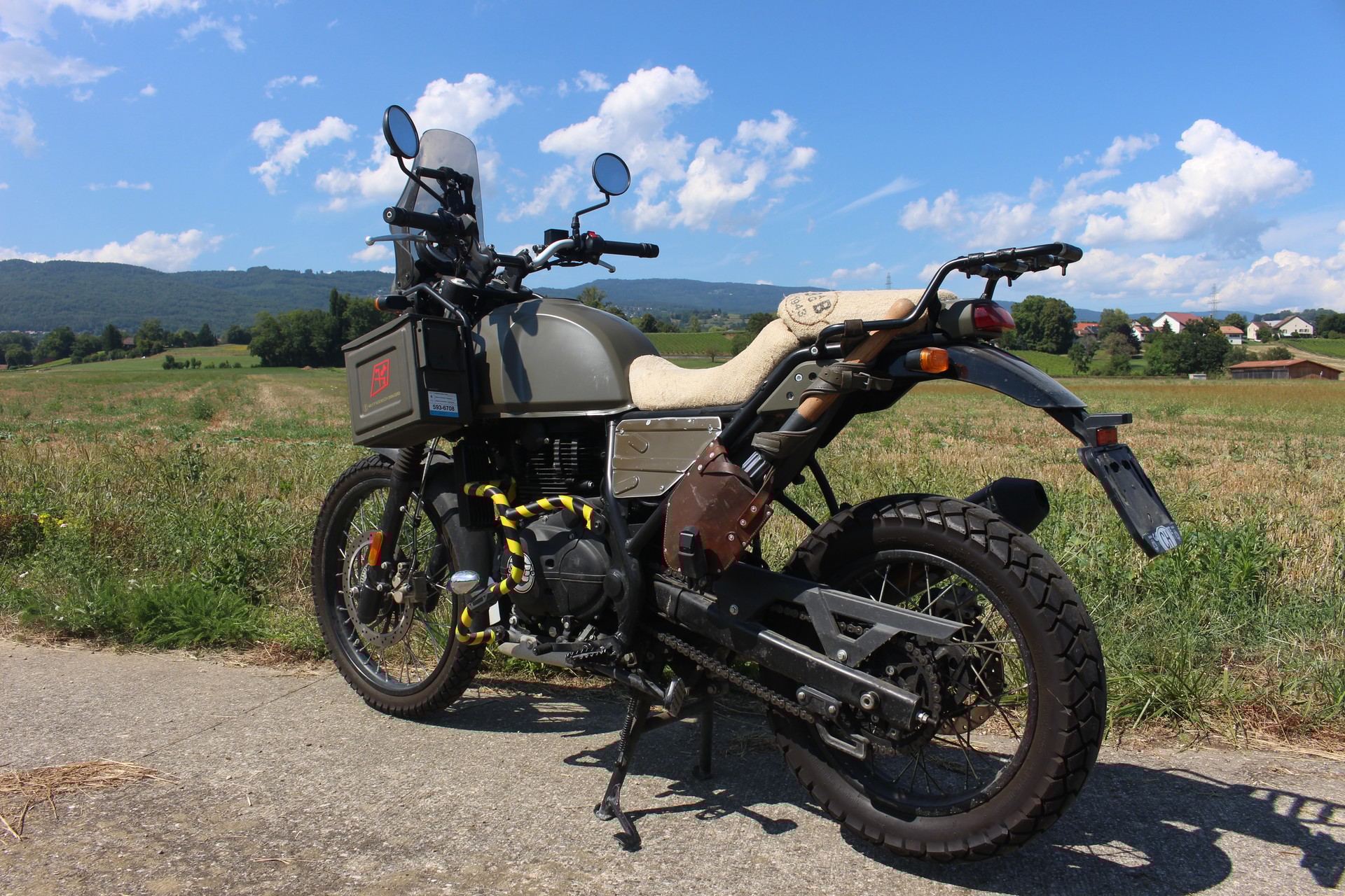 ROYAL ENFIELD Himalayan-image-4