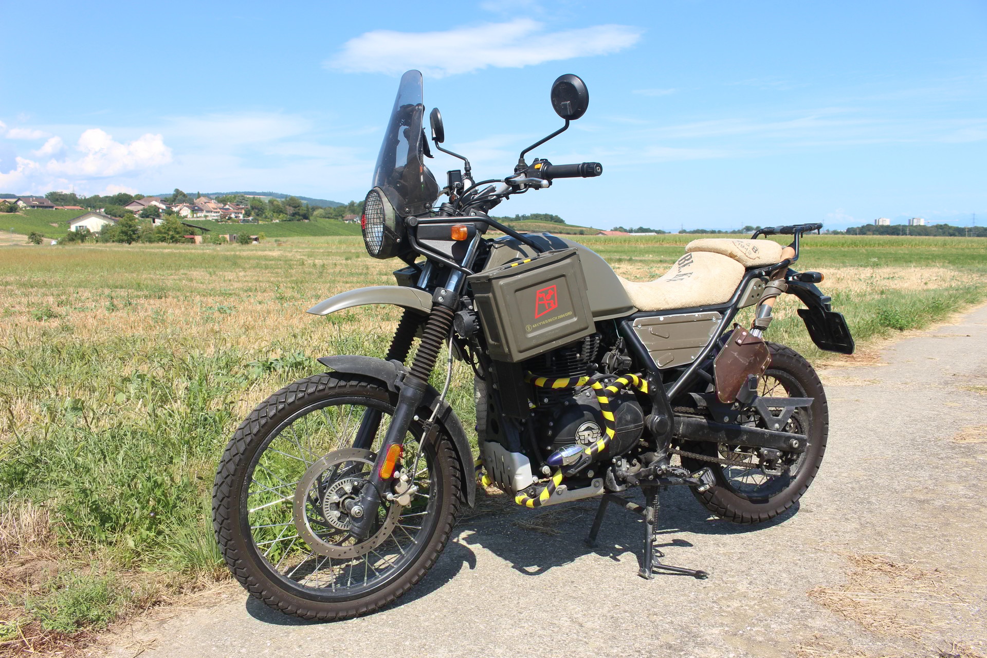 ROYAL ENFIELD Himalayan-image-0
