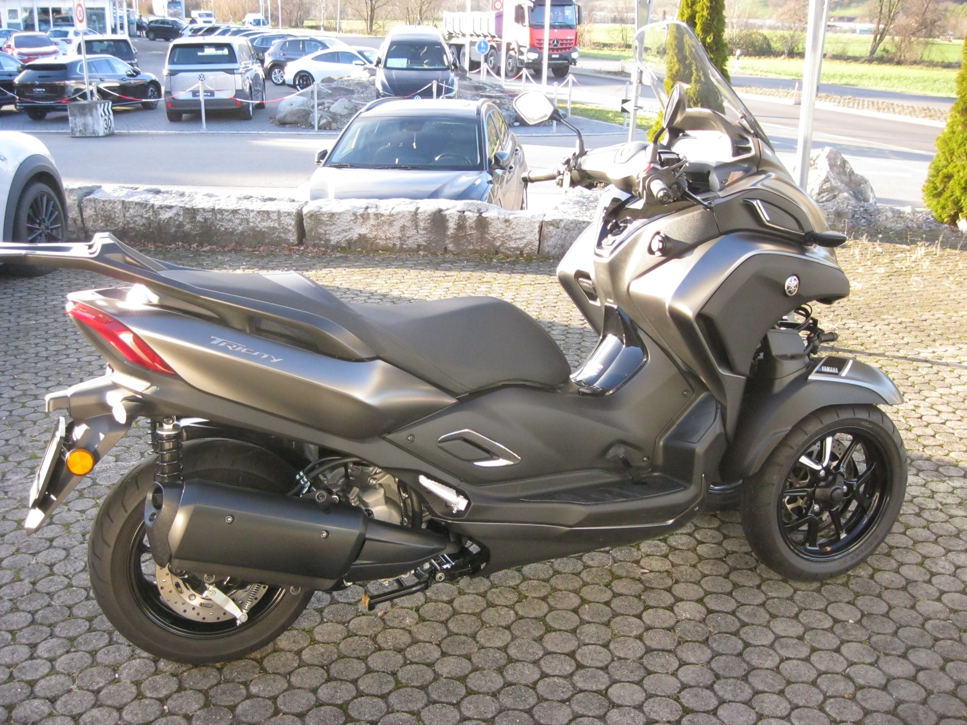 YAMAHA TRICITY 300