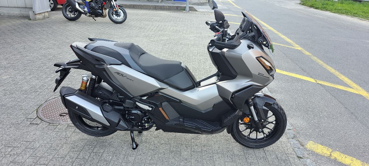 HONDA ADV 350