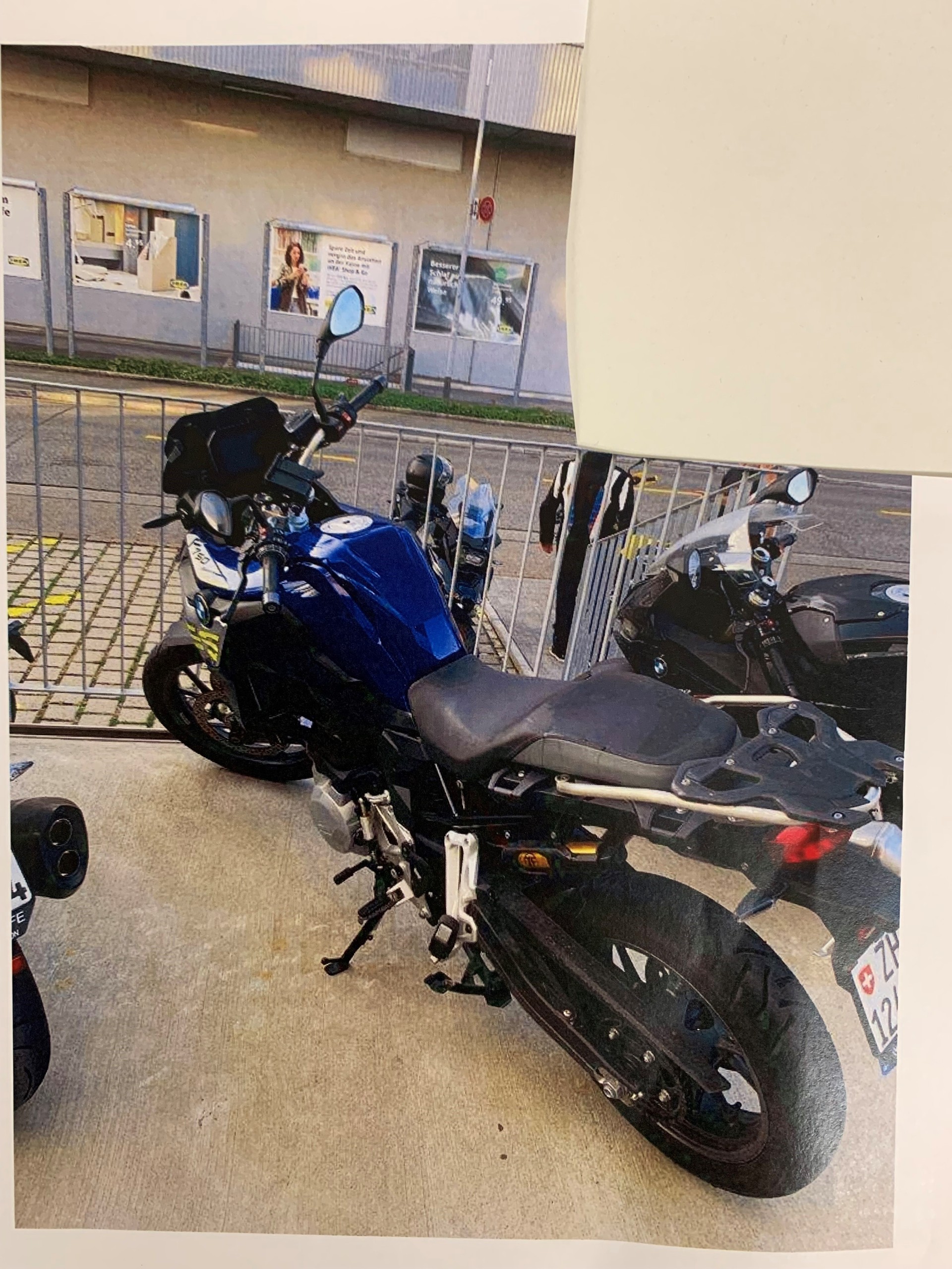 BMW GS-image-2