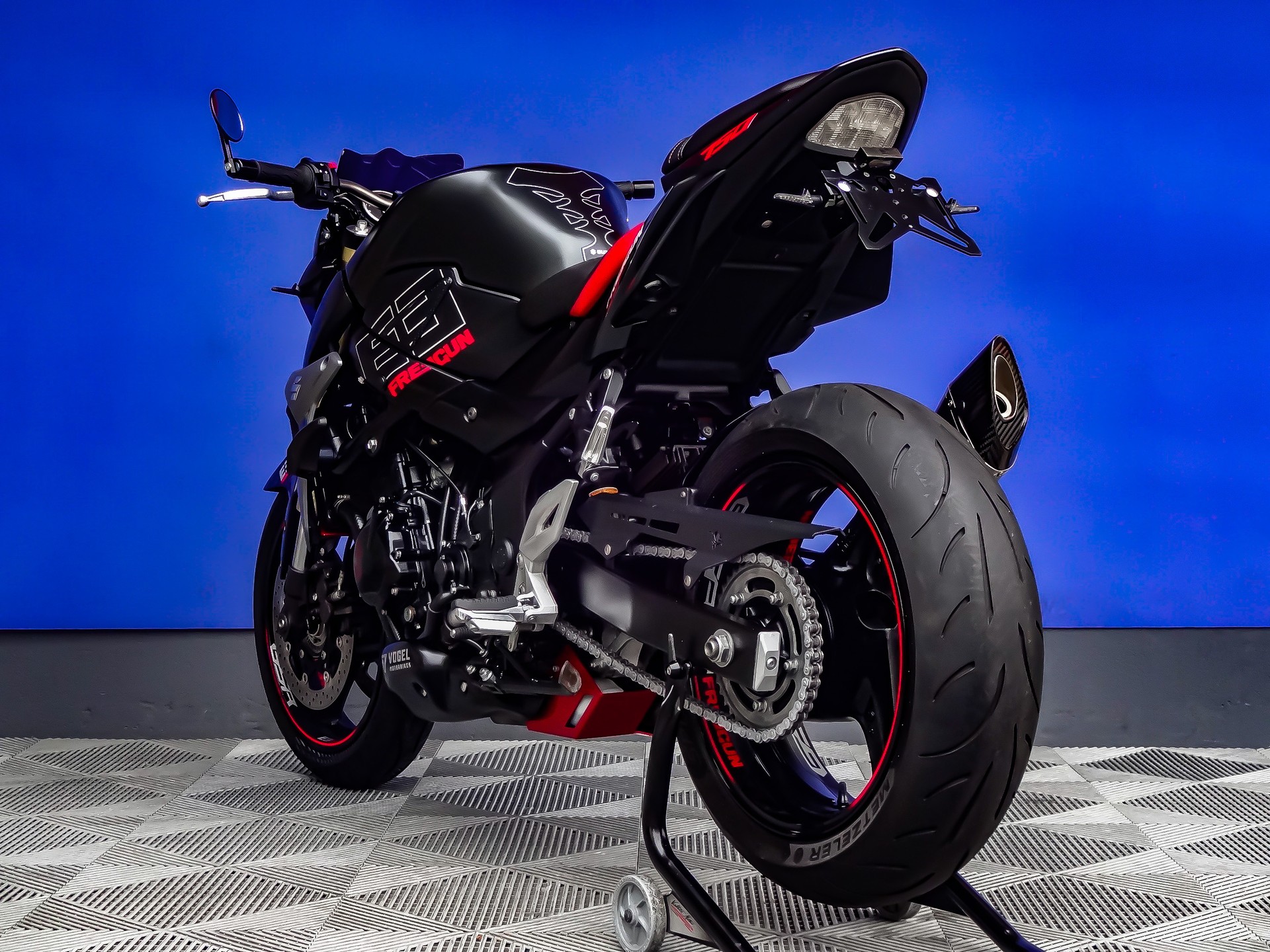 SUZUKI GSR 750 ABS Freegun-image-5