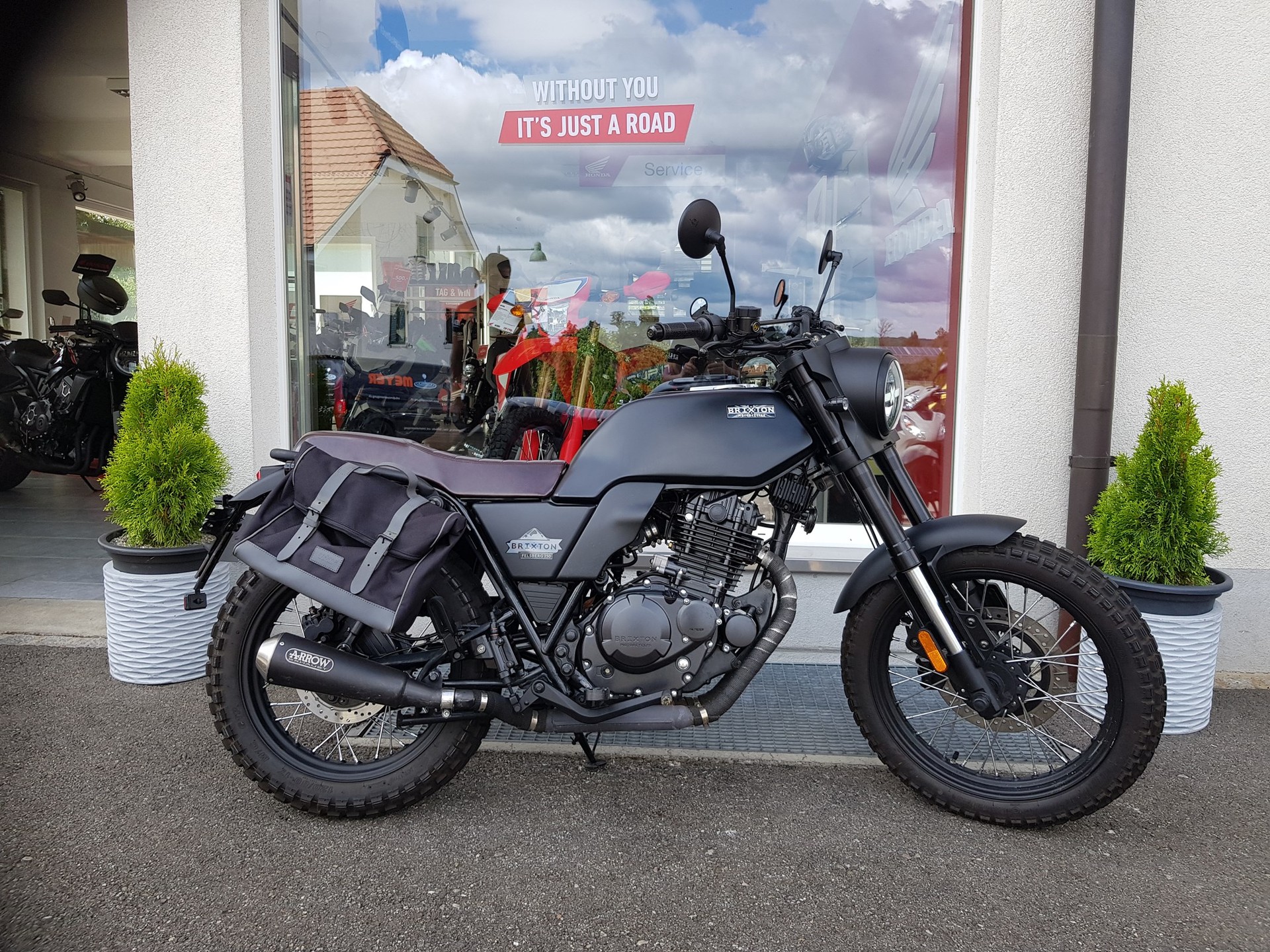 BRIXTON Glanville 250X