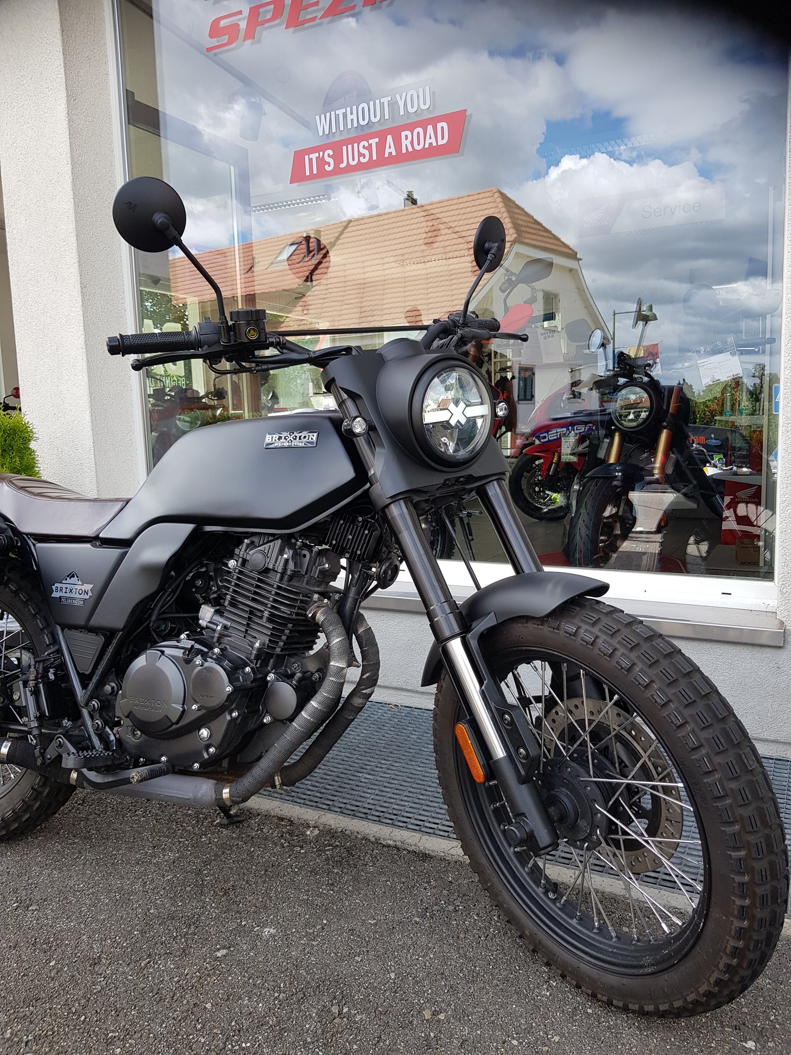 BRIXTON Glanville 250X-image-7