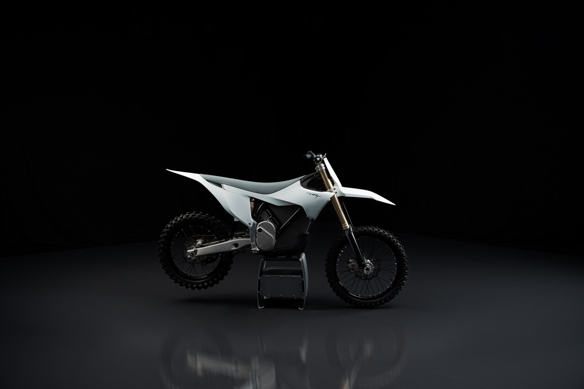 Stark VARG 80CV-showroom-element-2