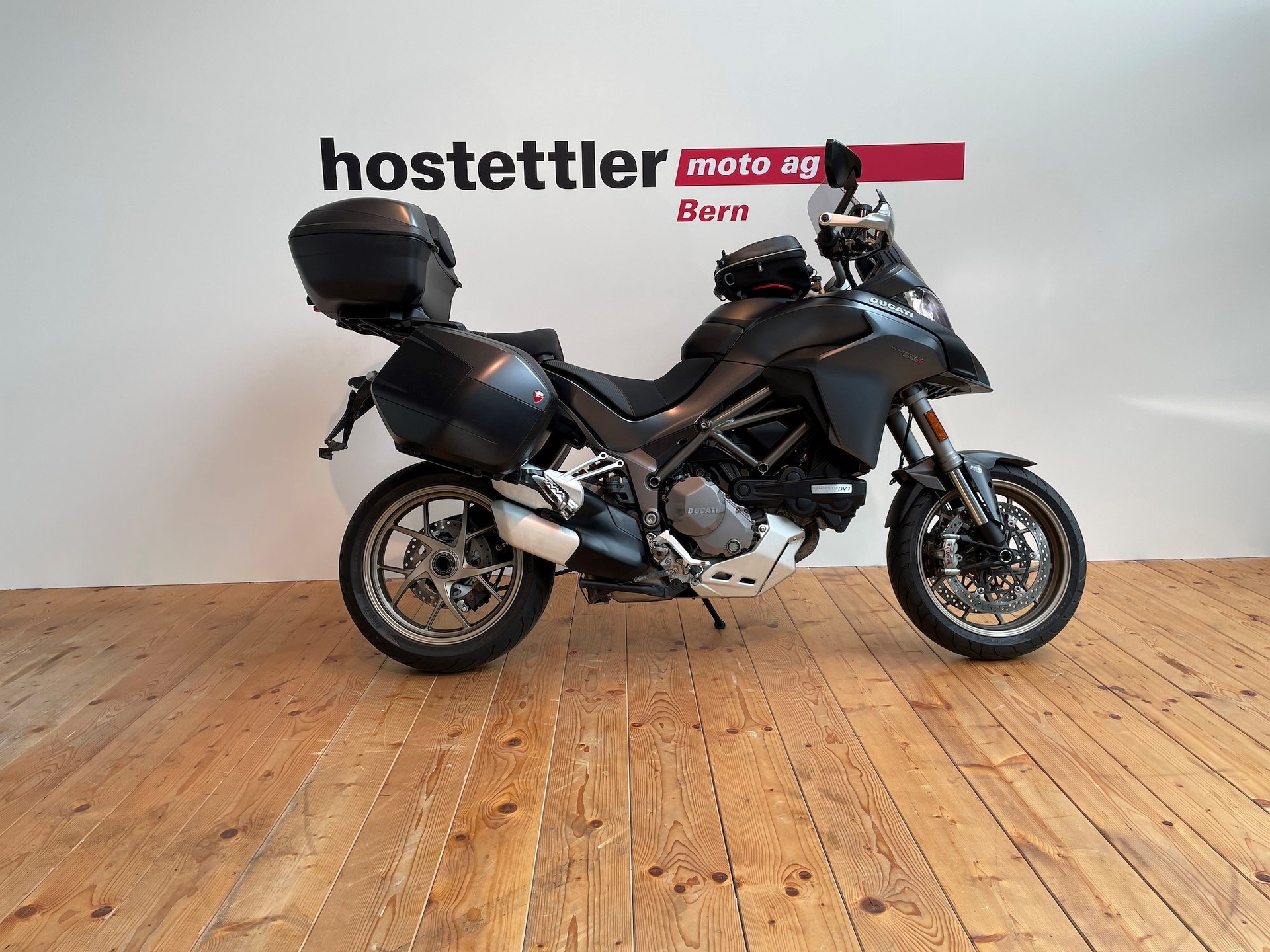 DUCATI Multistrada 1260 S-showroom-element-1
