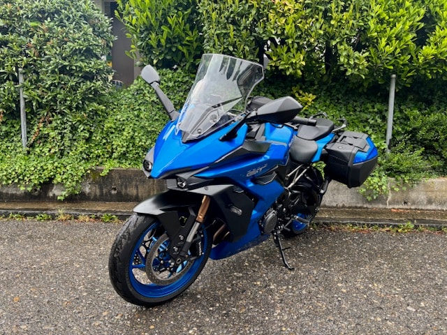 SUZUKI GSX-S 1000 GT Travel-showroom-element-1