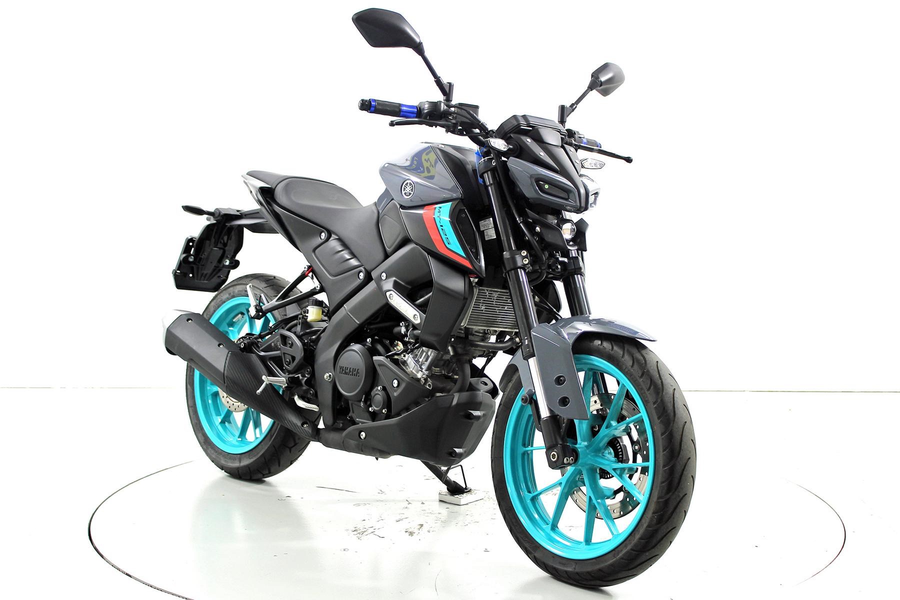 YAMAHA MT-125 ABS-showroom-element-1