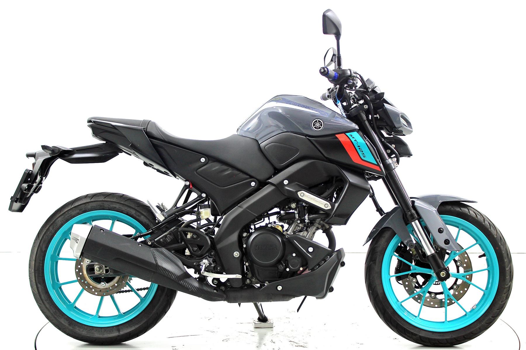 YAMAHA MT-125 ABS-showroom-element-3